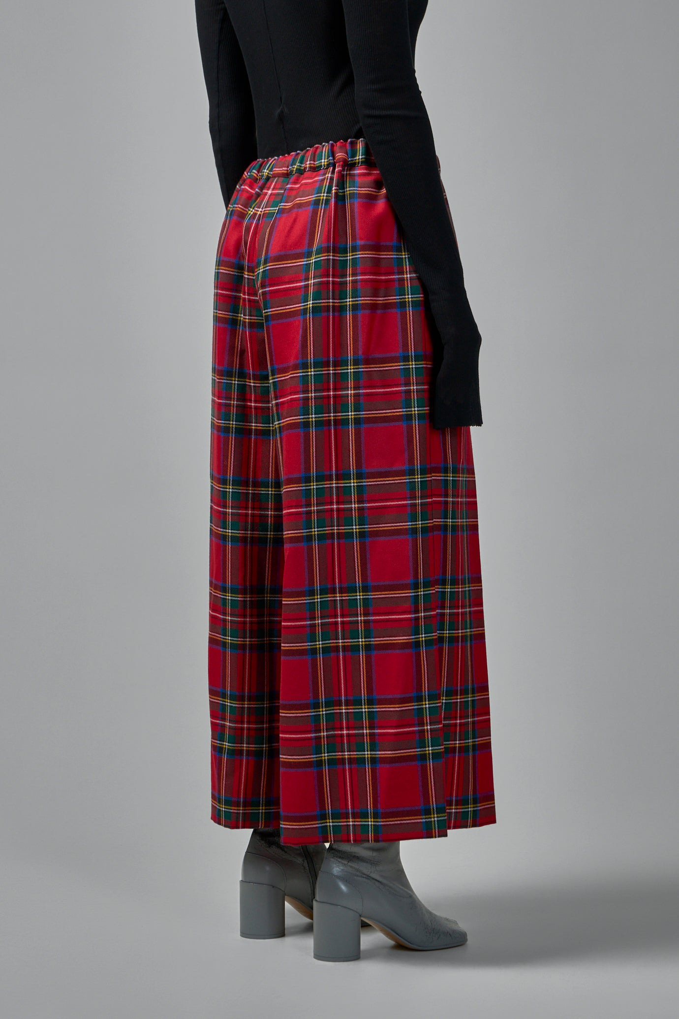 Ladies' Pants - 3