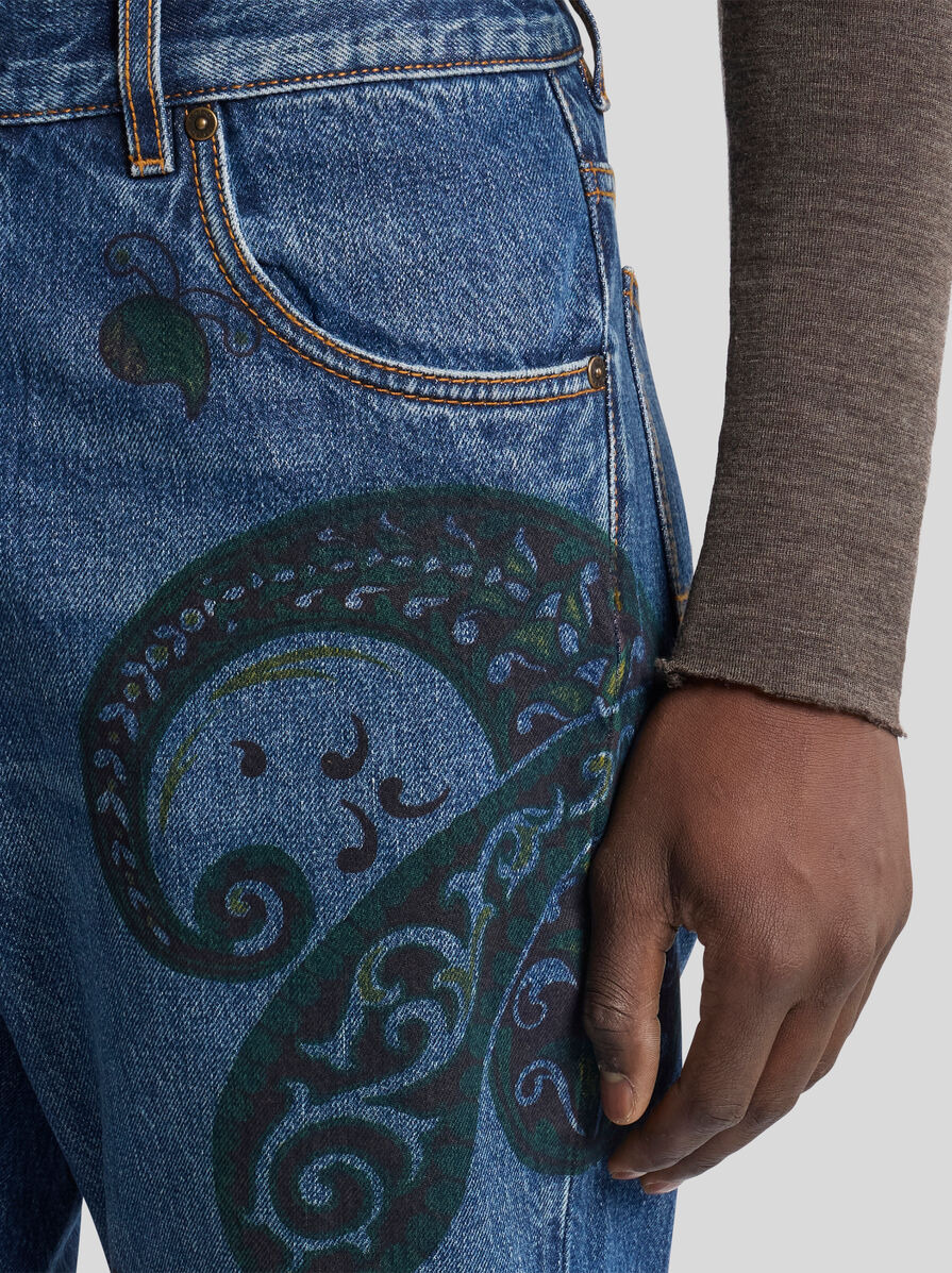 STRAIGHT-LEG JEANS WITH PRINT - 3