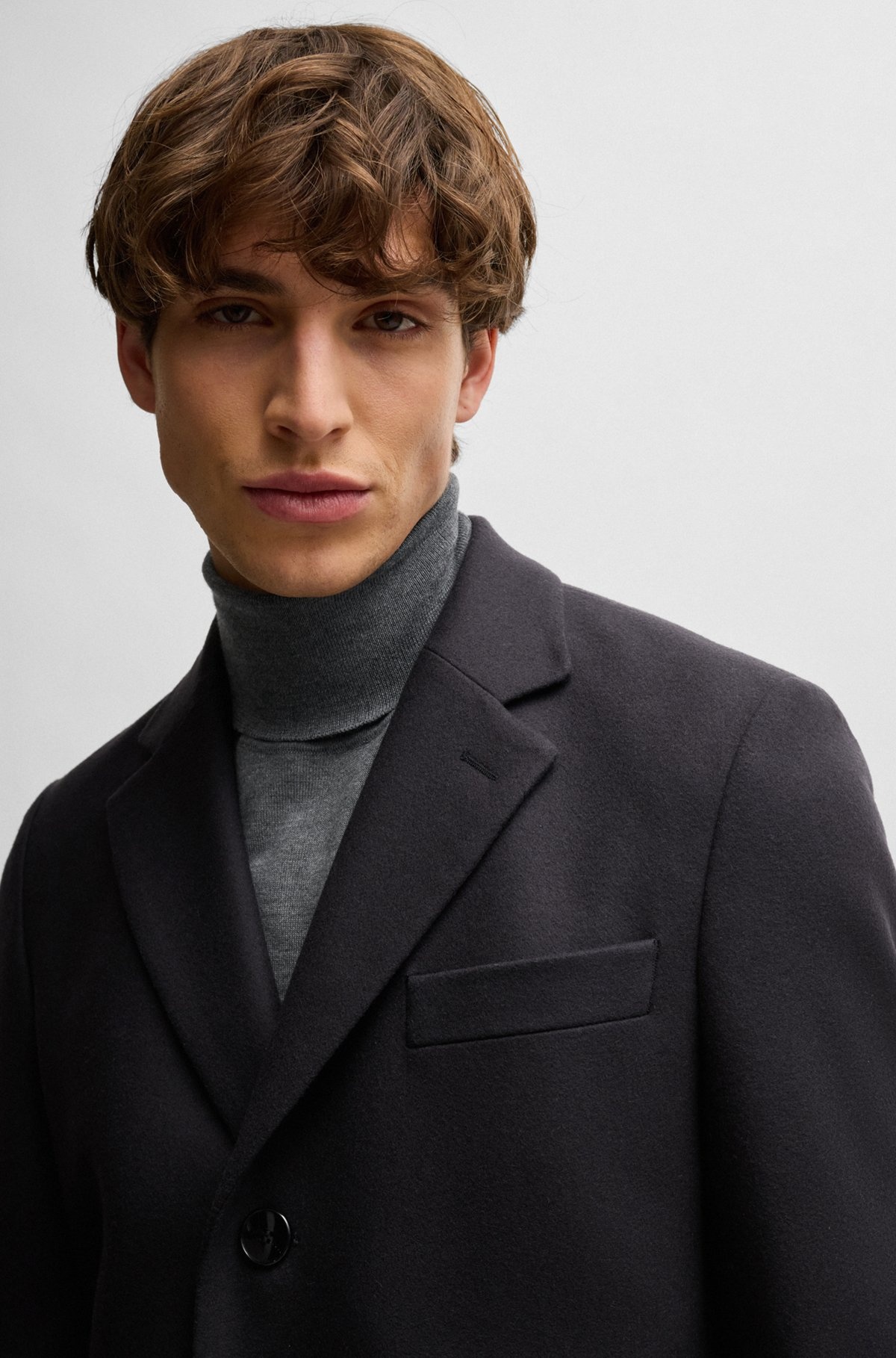 SLIM-FIT COAT IN A VIRGIN-WOOL BLEND - 3