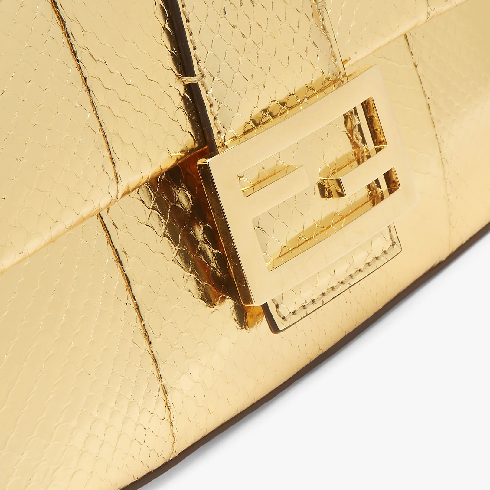 Medium 1997 Baguette bag made of exquisite gold laminated python leather, embellished with an FF cla - 5