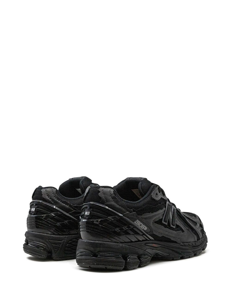 1906D low-top sneakers 3
