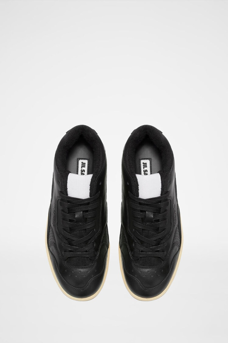 Low-top Sneakers 5