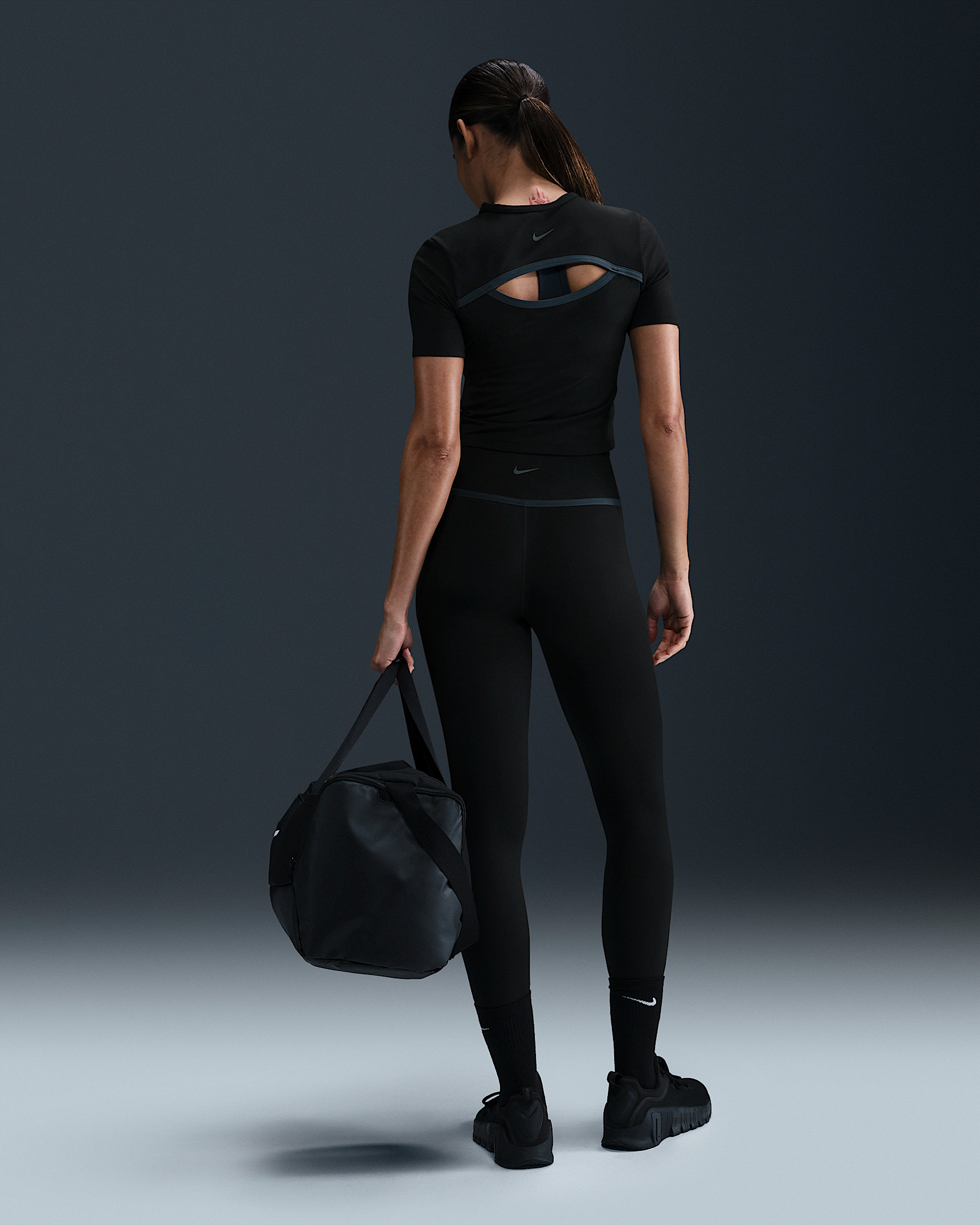 Nike One Fitted Women's Dri-FIT Short-Sleeve Top - 5