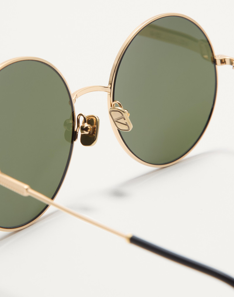 ROUND OVERSIZED METAL FRAME 8