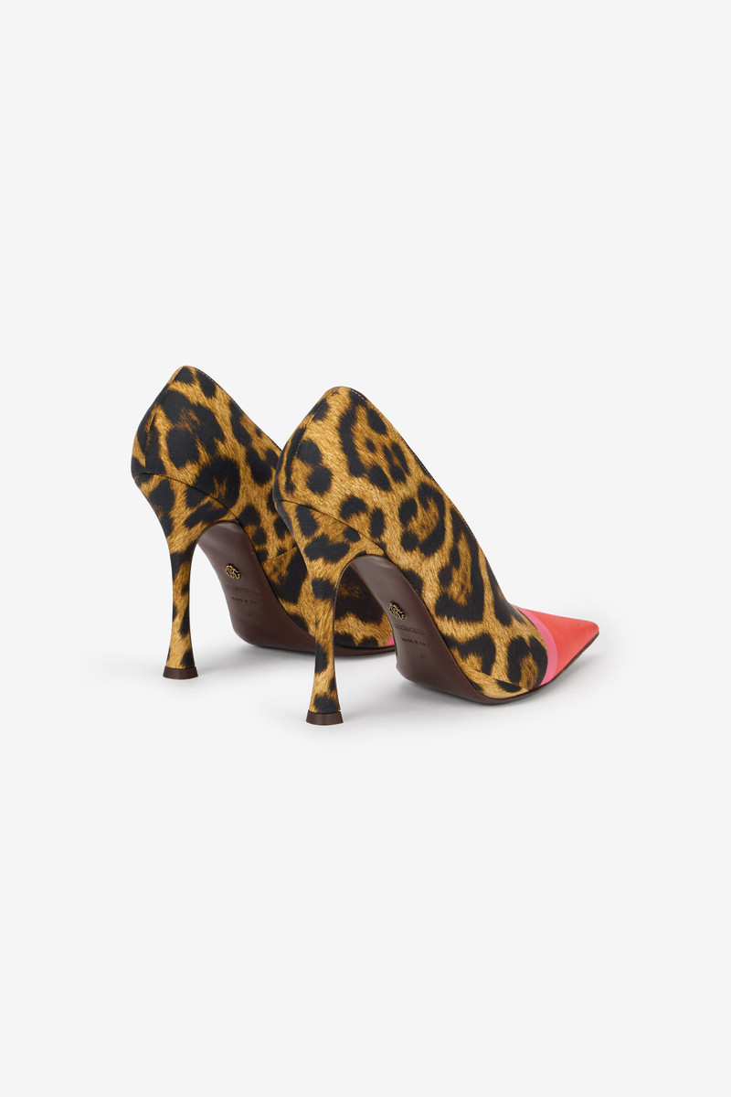 Roberto Cavalli Leopard Print Pump outlook