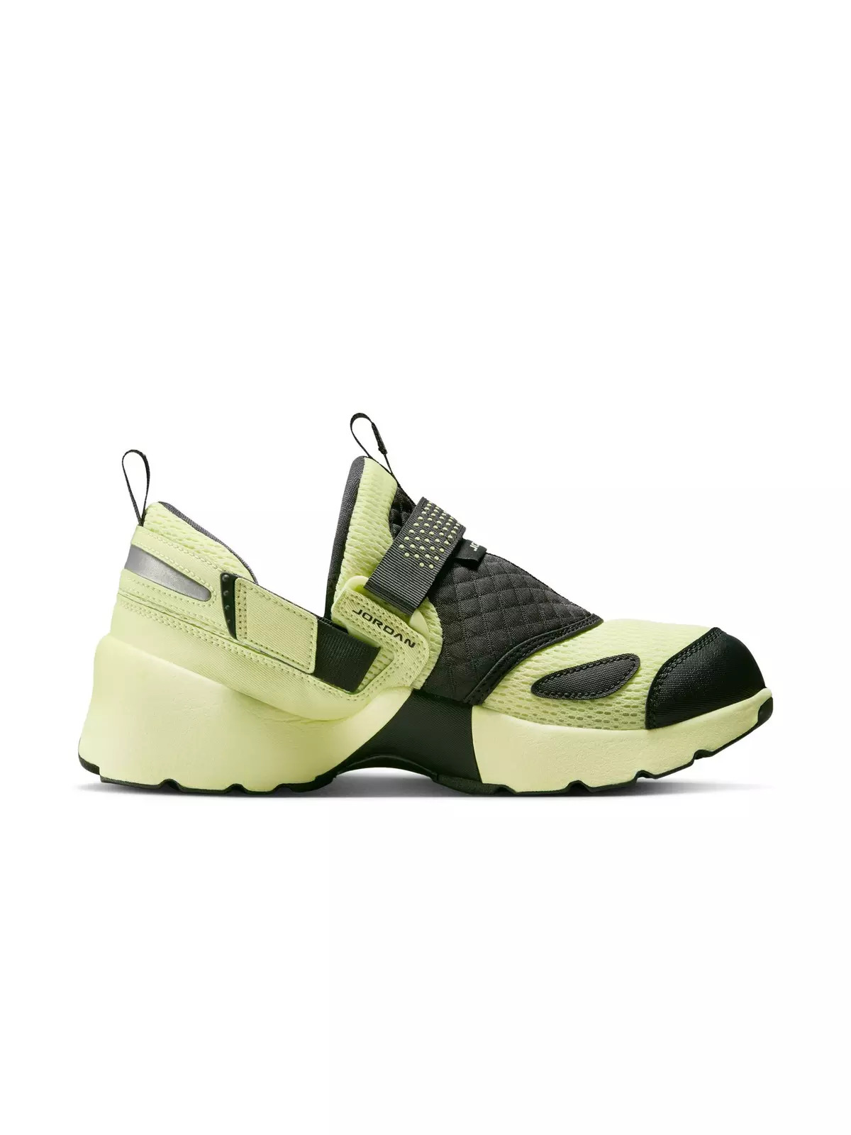 Trunner LX "Luminous Green" Women's Shoe - 3