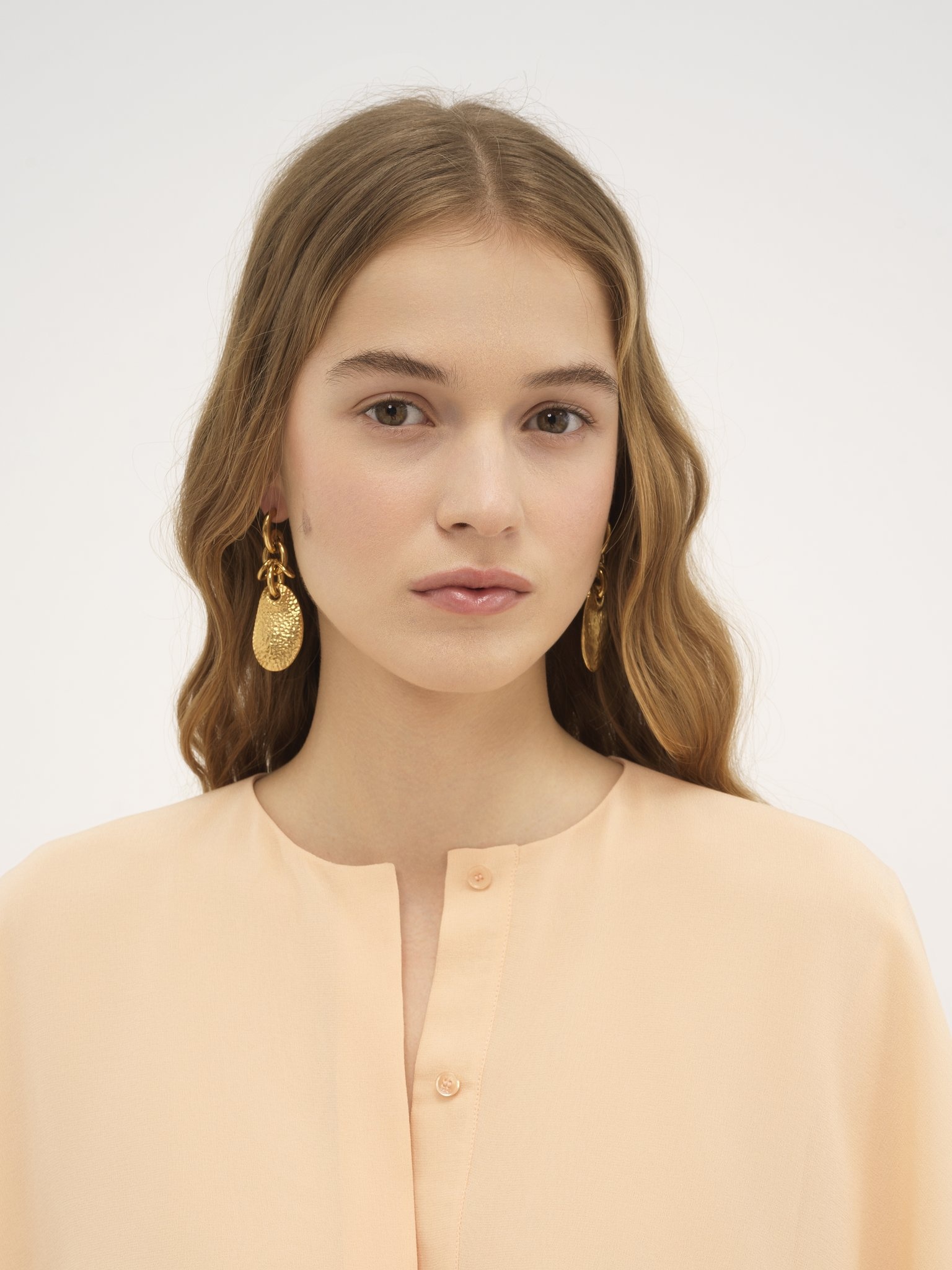 THE CHLOÉ PETAL EARRINGS - 2