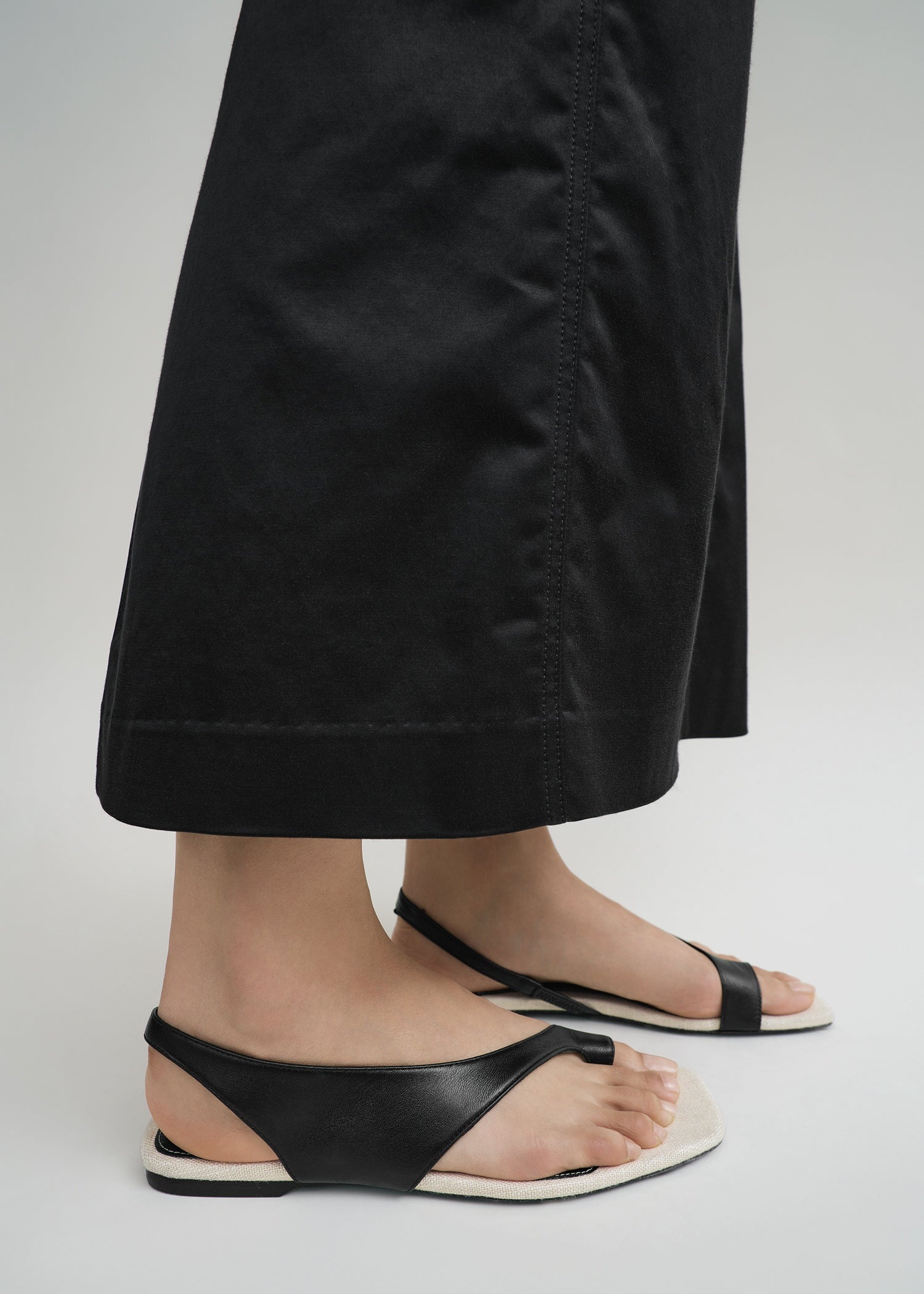 Leather thong sandals black/sand - 3