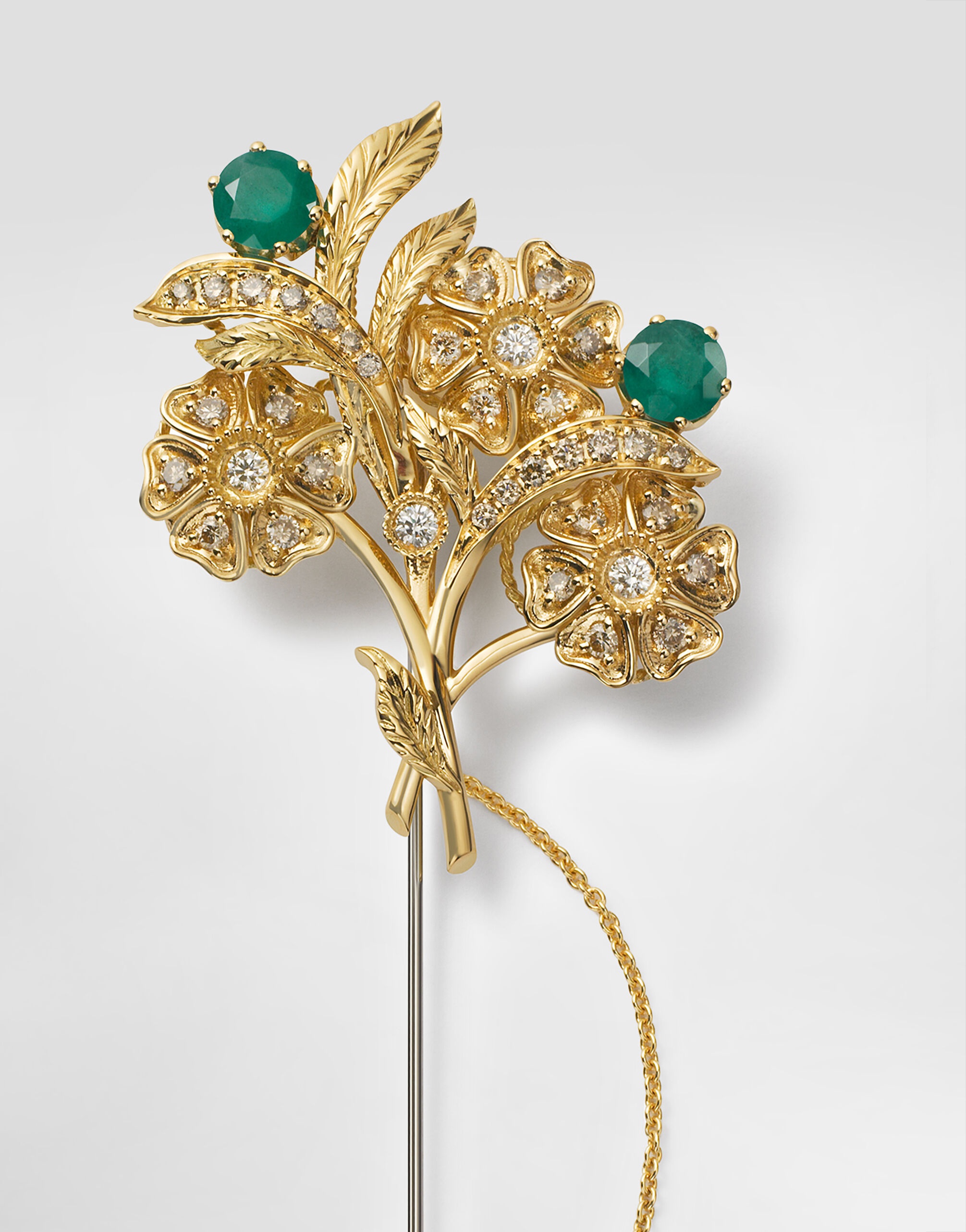 Sicily Brooch  18-carat yellow and white gold, emeralds, and diamonds - 2