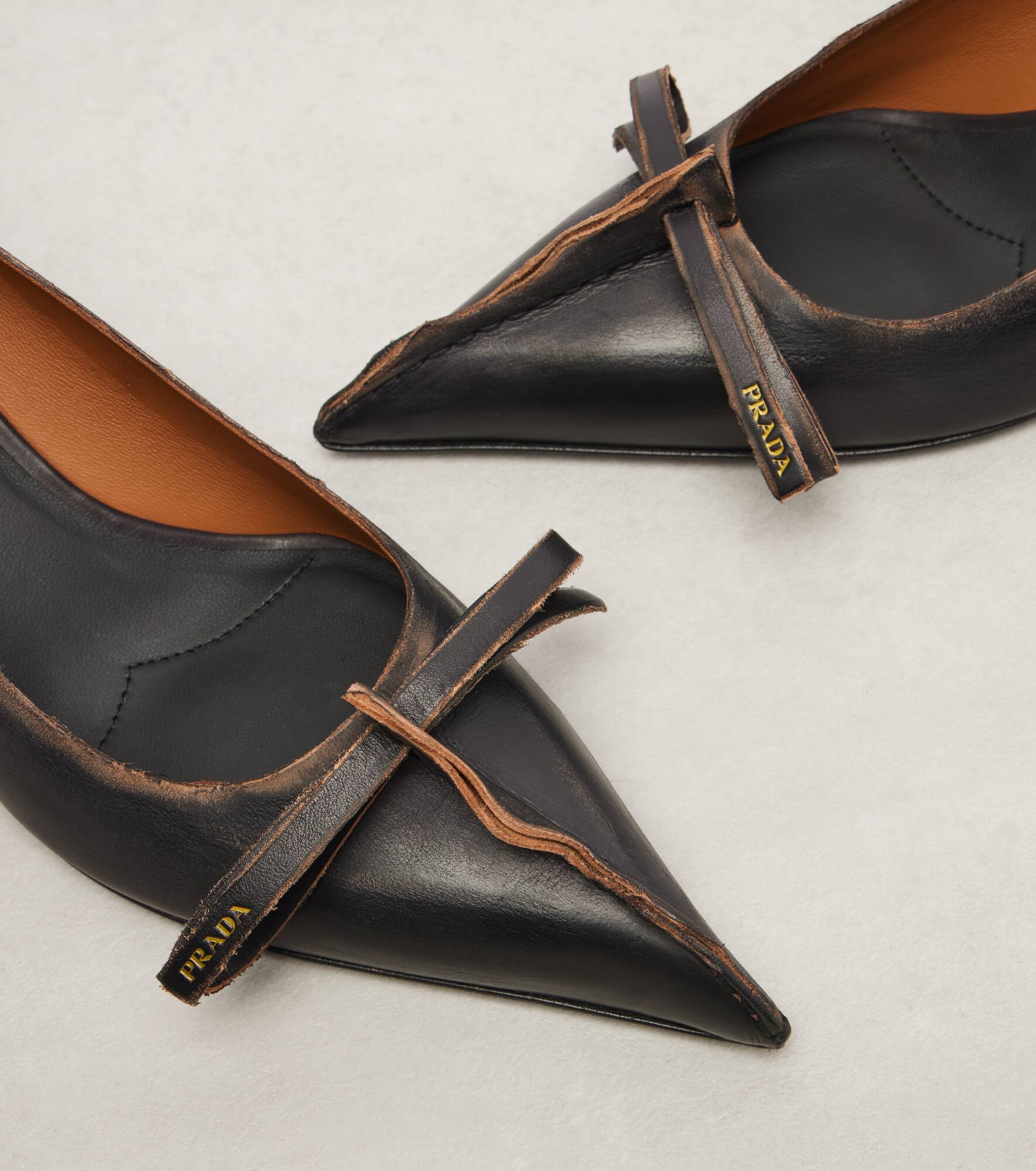 55 distressed leather pumps - 5