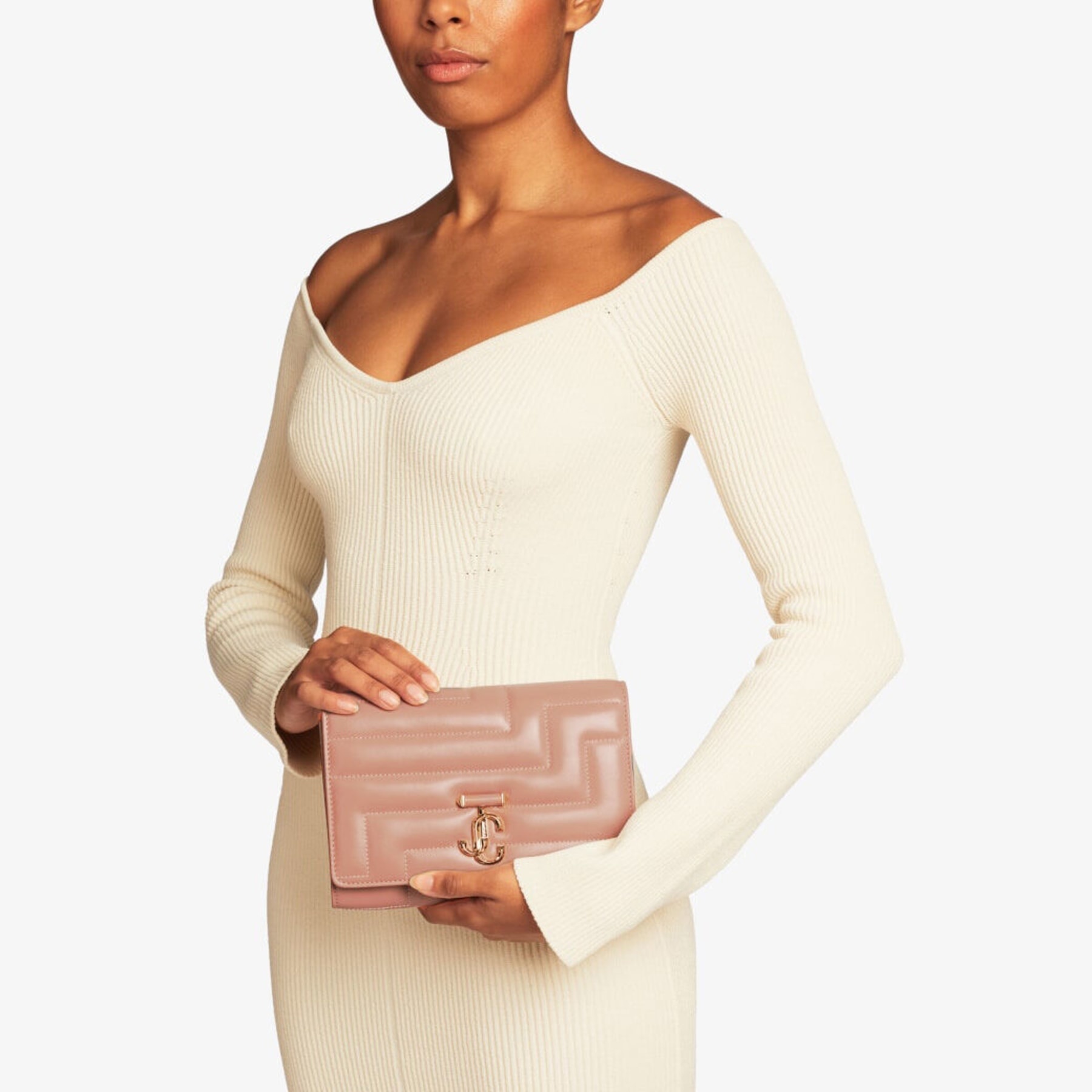 Varenne Avenue Clutch
Ballet Pink Quilted Nappa Leather Clutch Bag with Light Gold JC Emblem - 2