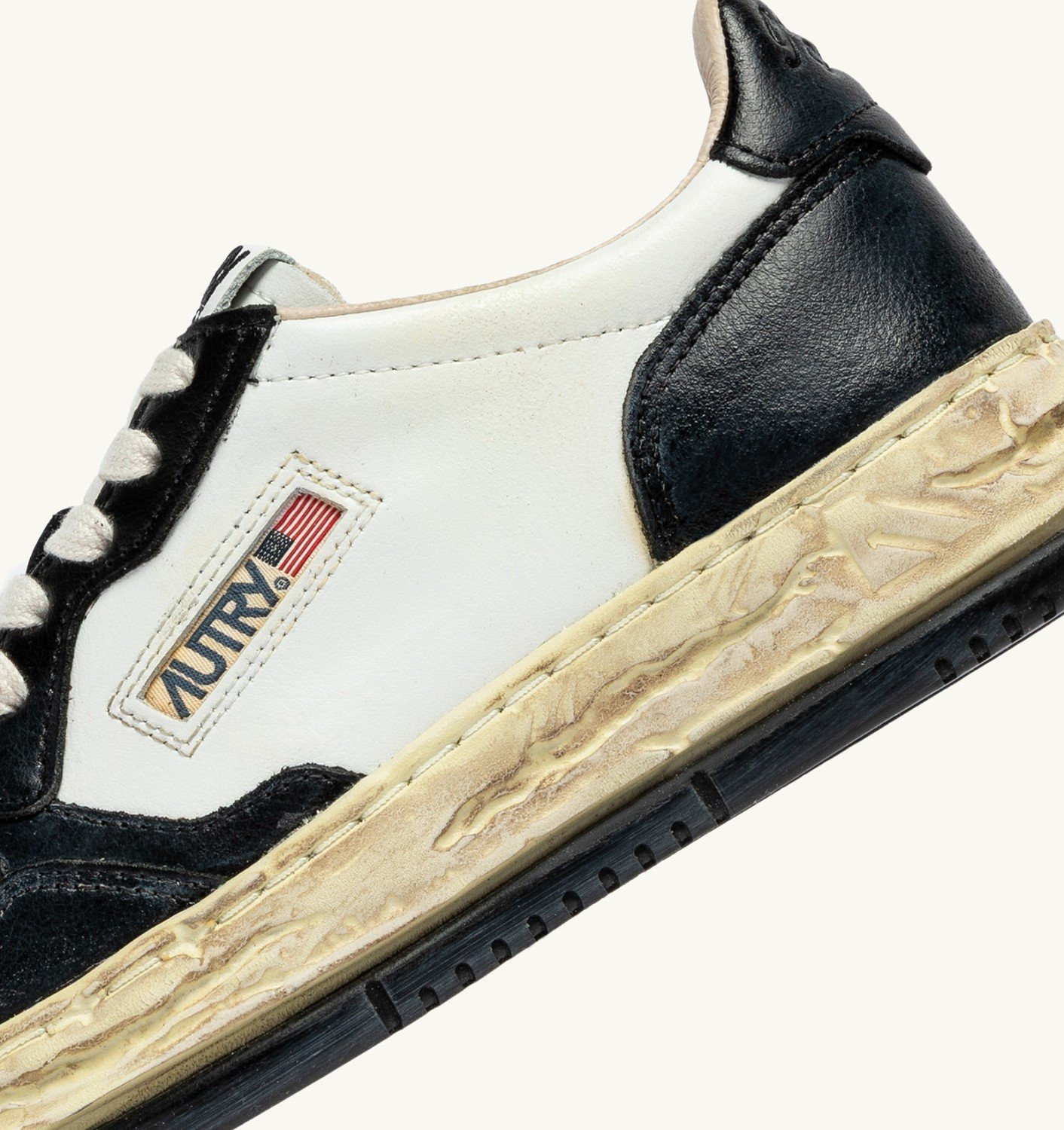 MEDALIST LOW SUPER VINTAGE 'Autry x Maison MIHARA YASUHIRO General Scale.' SNEAKERS IN WHITE AND BLA - 6