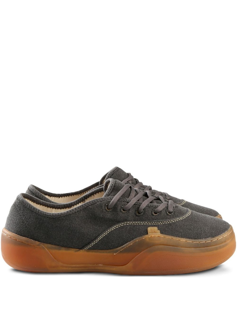 Camino sneakers 1