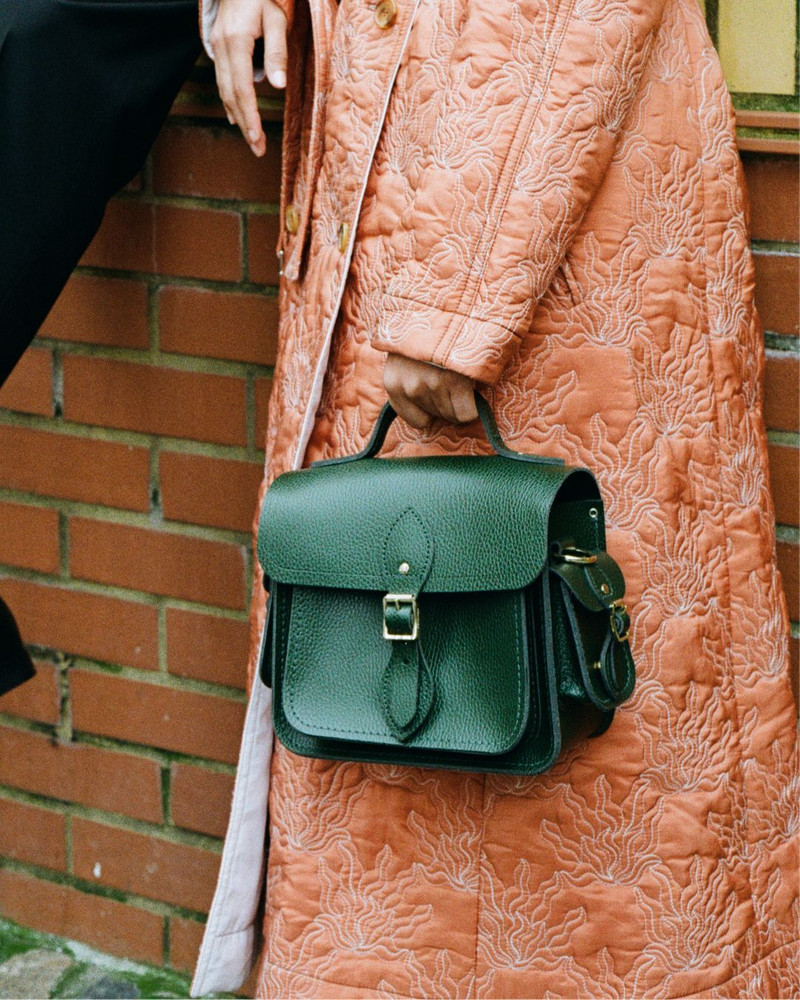 Cambridge Satchel The Traveller - Racing Green Celtic Grain outlook