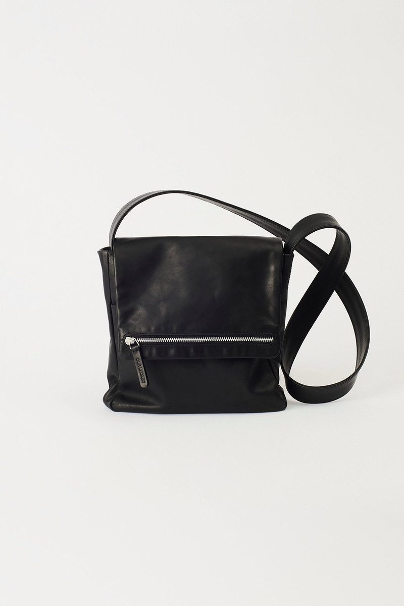 Whiz Bag Black Tensile Cattle Hide 1