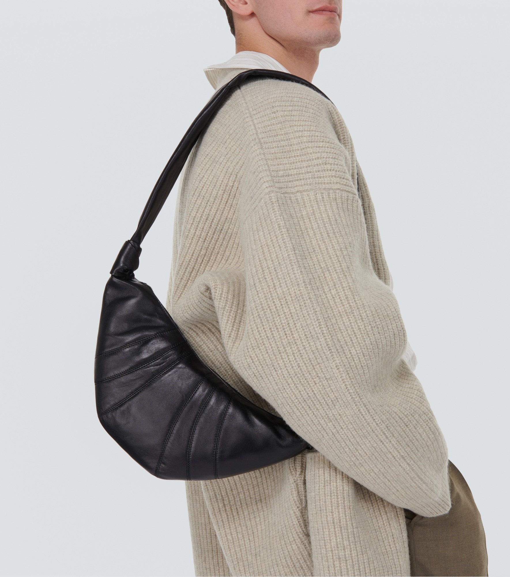Croissant Small leather shoulder bag - 2