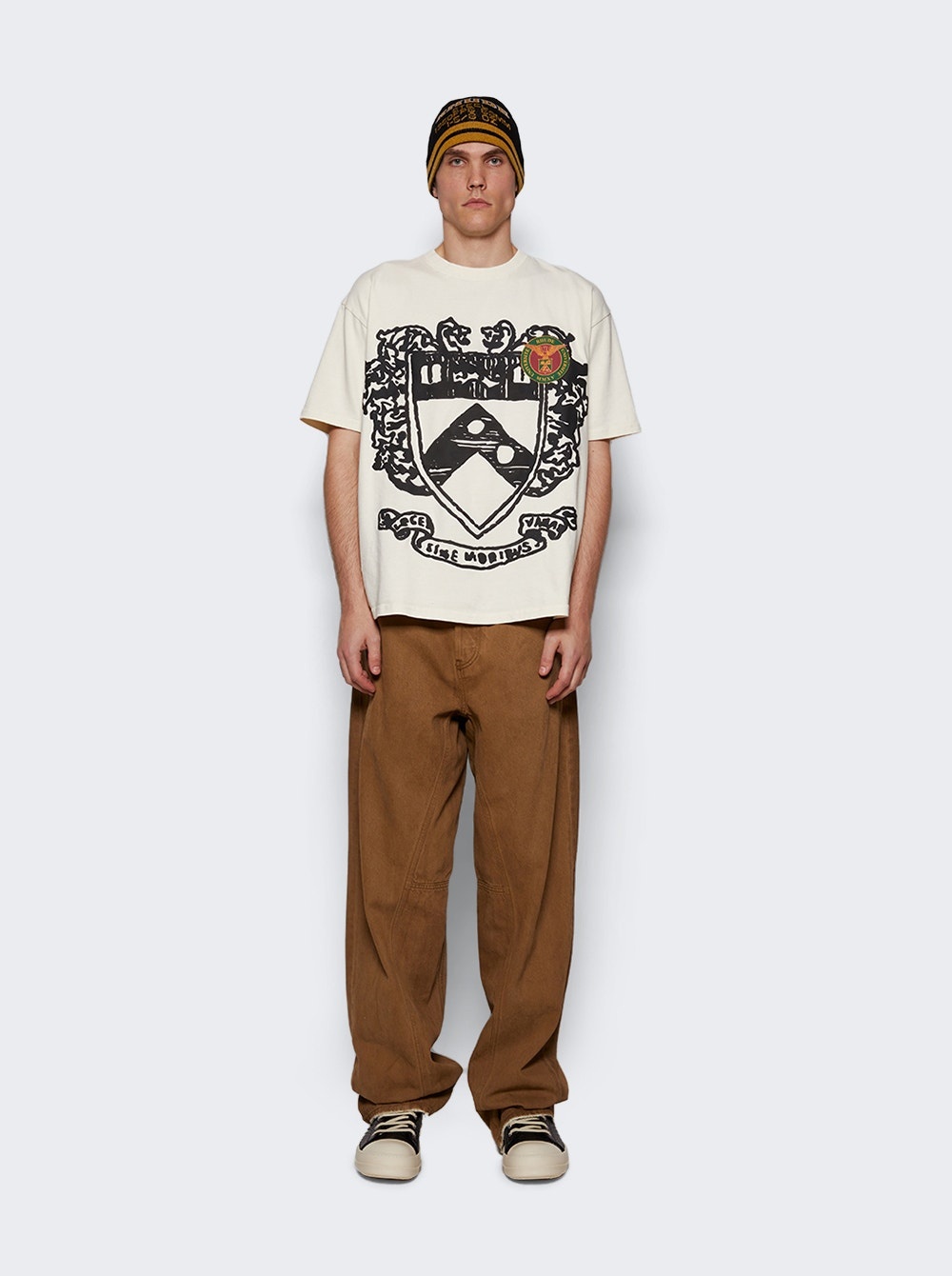 【関税込み】Rhude オフホワイト Runway クレスト Tシャツ Buy Rhude Runway Crest Tee 'Vintage White' - FW24TT200120241