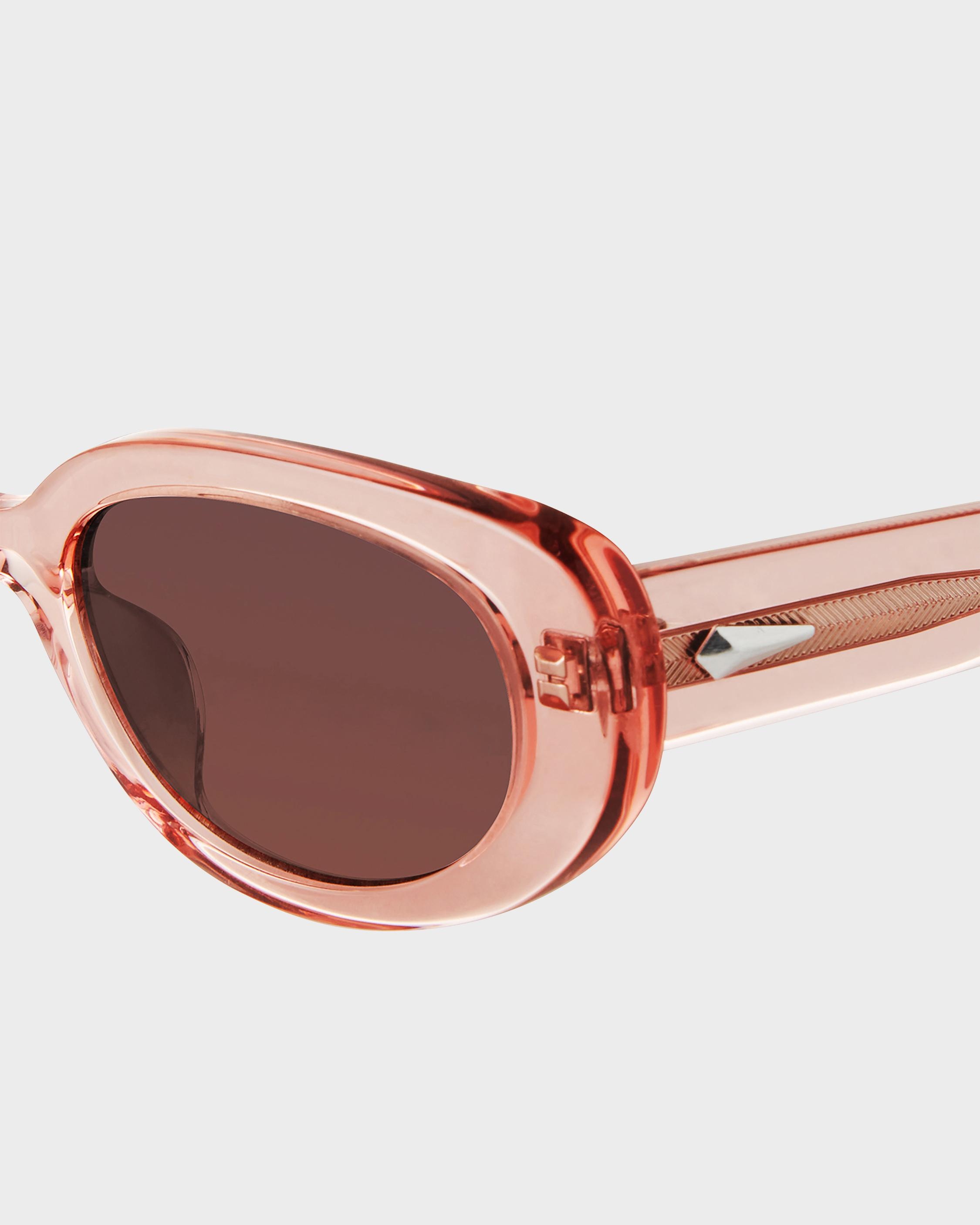 Ann
Oval Sunglasses - 3