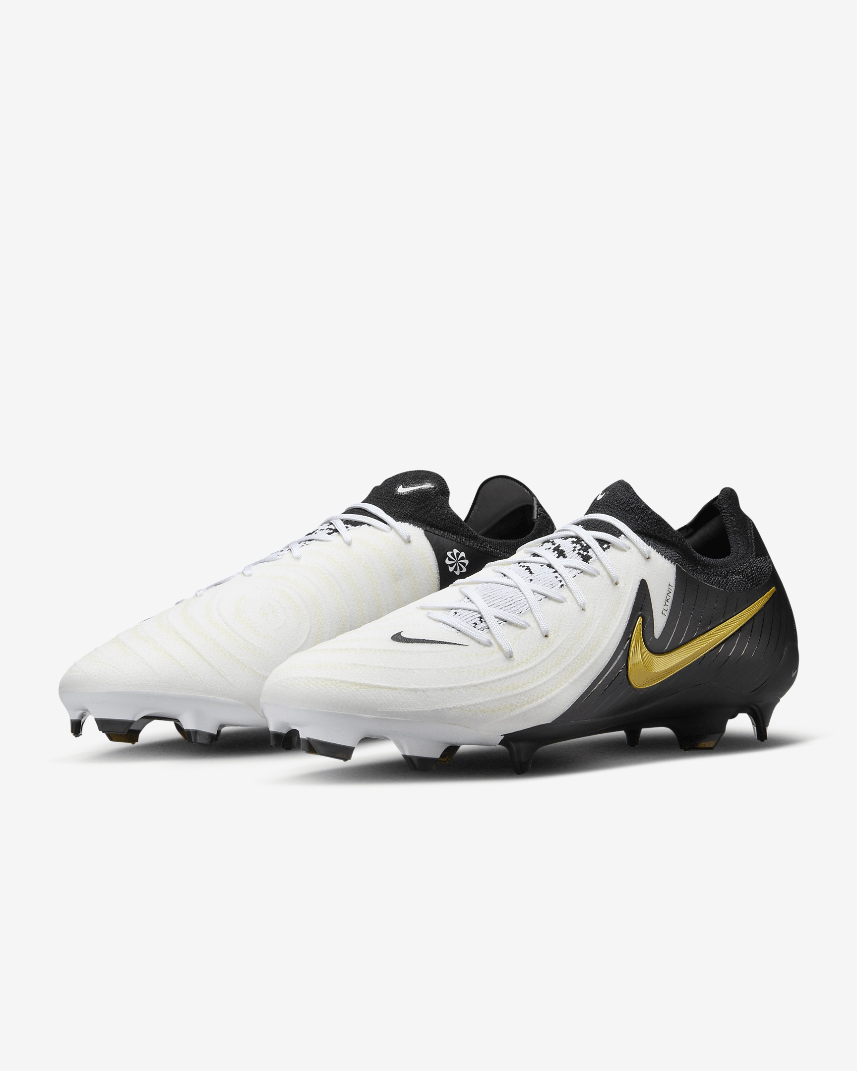 Nike Men's Phantom GX 2 Pro FG Low-Top Soccer Cleats - 5