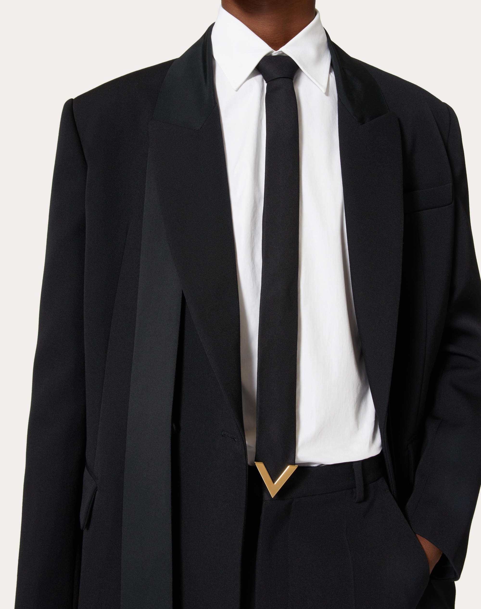 WOOL AND SILK VALENTIE TIE WITH METAL V APPLIQUÉ - 5