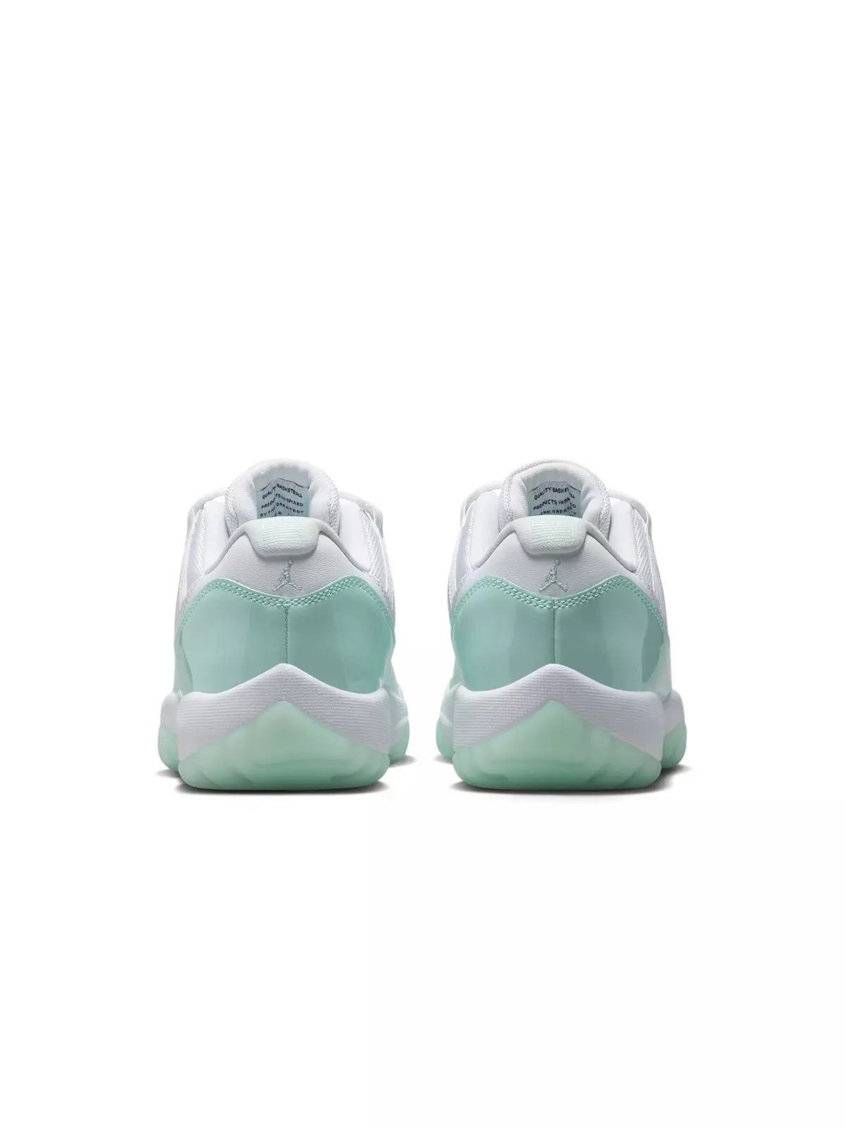 11 Retro Low âIglooâ Women's Shoe - 8
