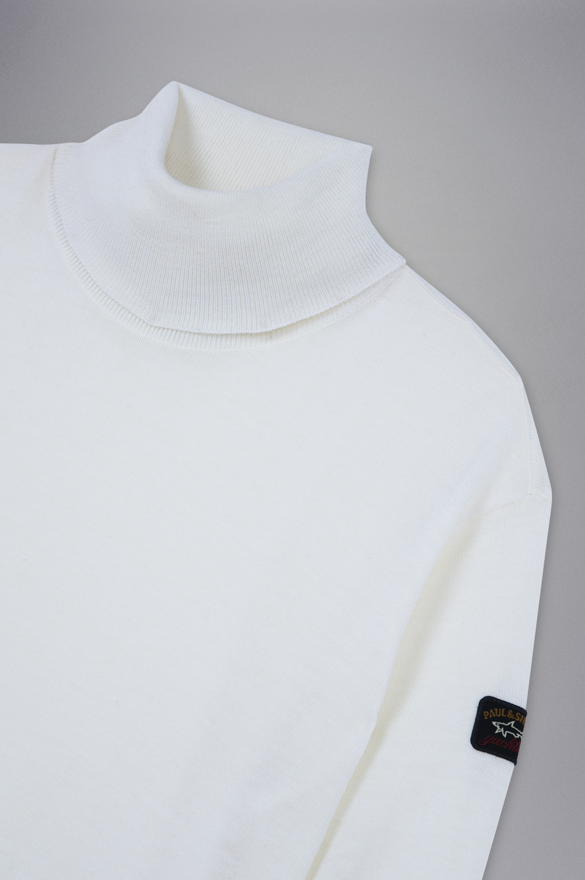 MERINO WOOL TURTLENECK WITH ICONIC BADGE - 5