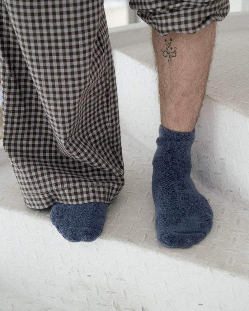 Buckle Overankle Socks - Textured Organic Cotton 1