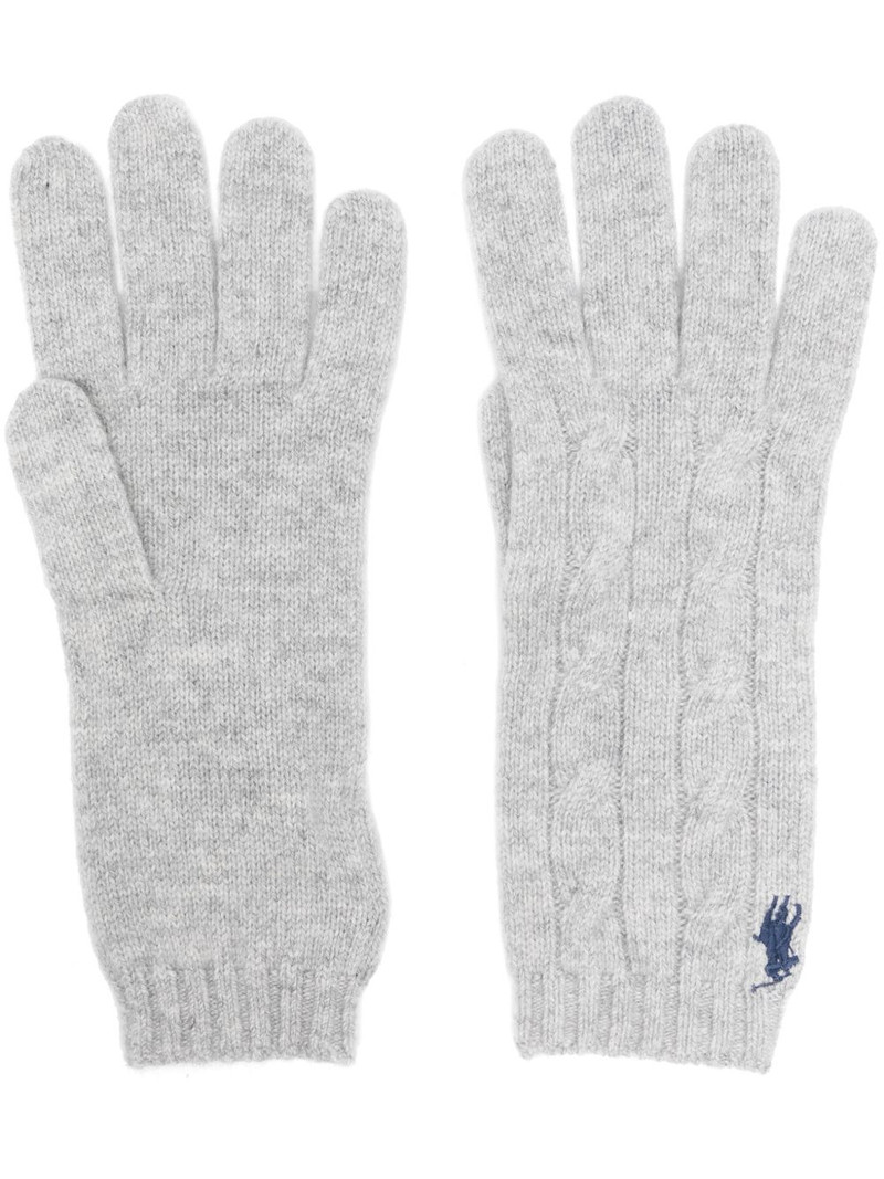 cable-knit gloves 1