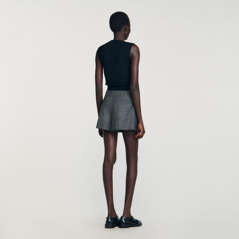 PLEATED SHORTS WITH BELT 6
