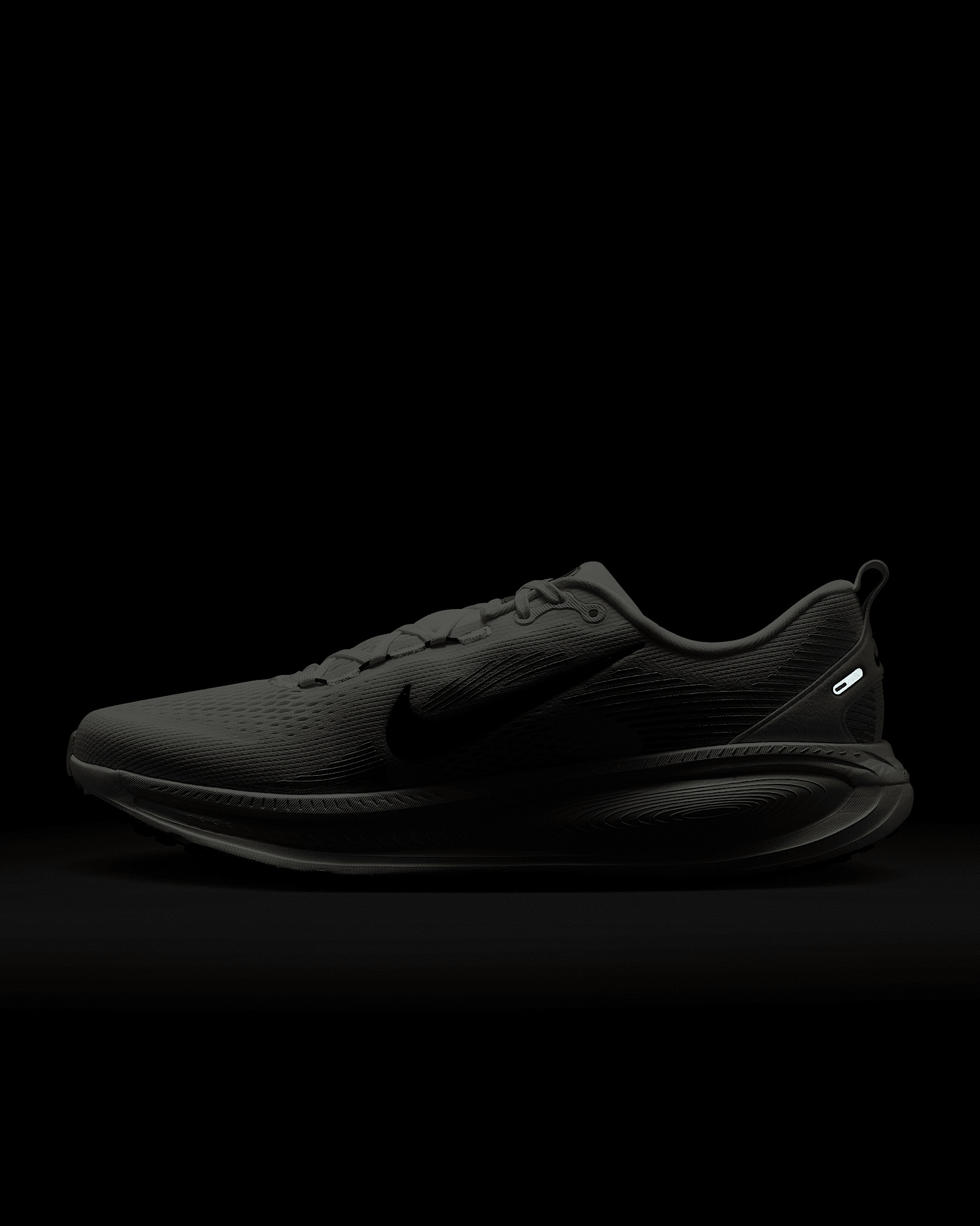 Nike Vomero 18 Men's Road Running Shoes - 11