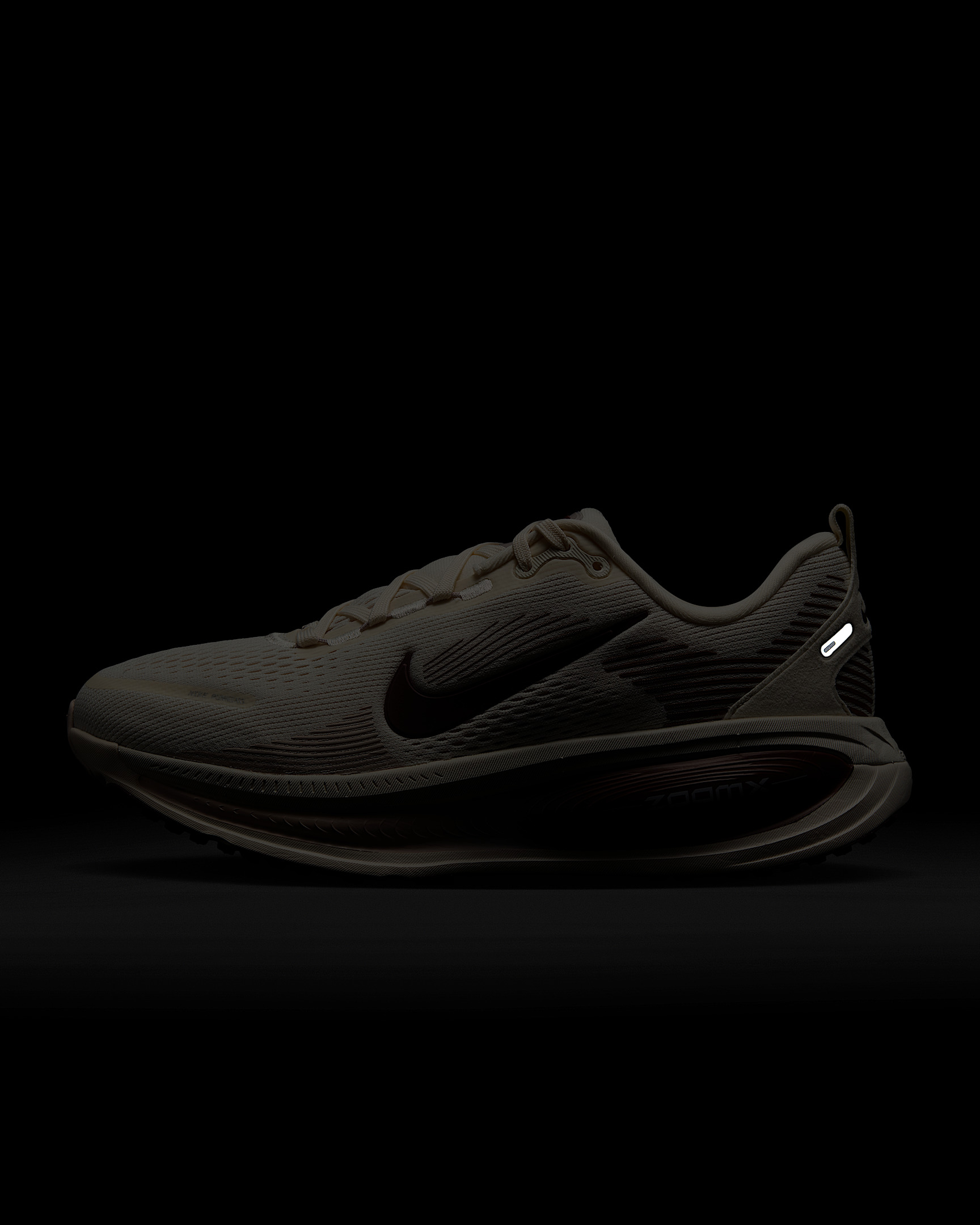 Nike Vomero 18 Women's Road Running Shoes - 10