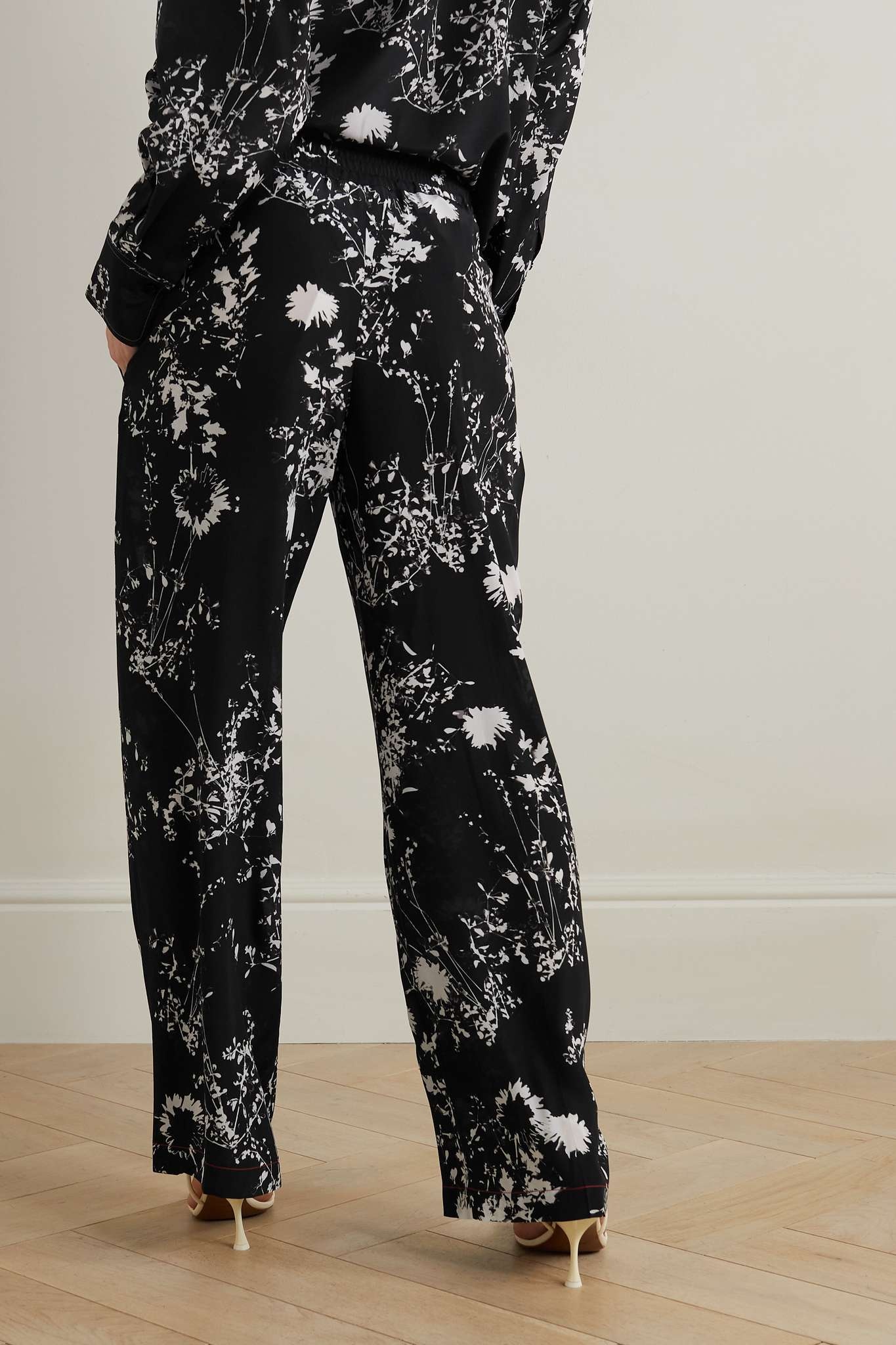 Floral-print silk crepe de chine pajama pants - 3