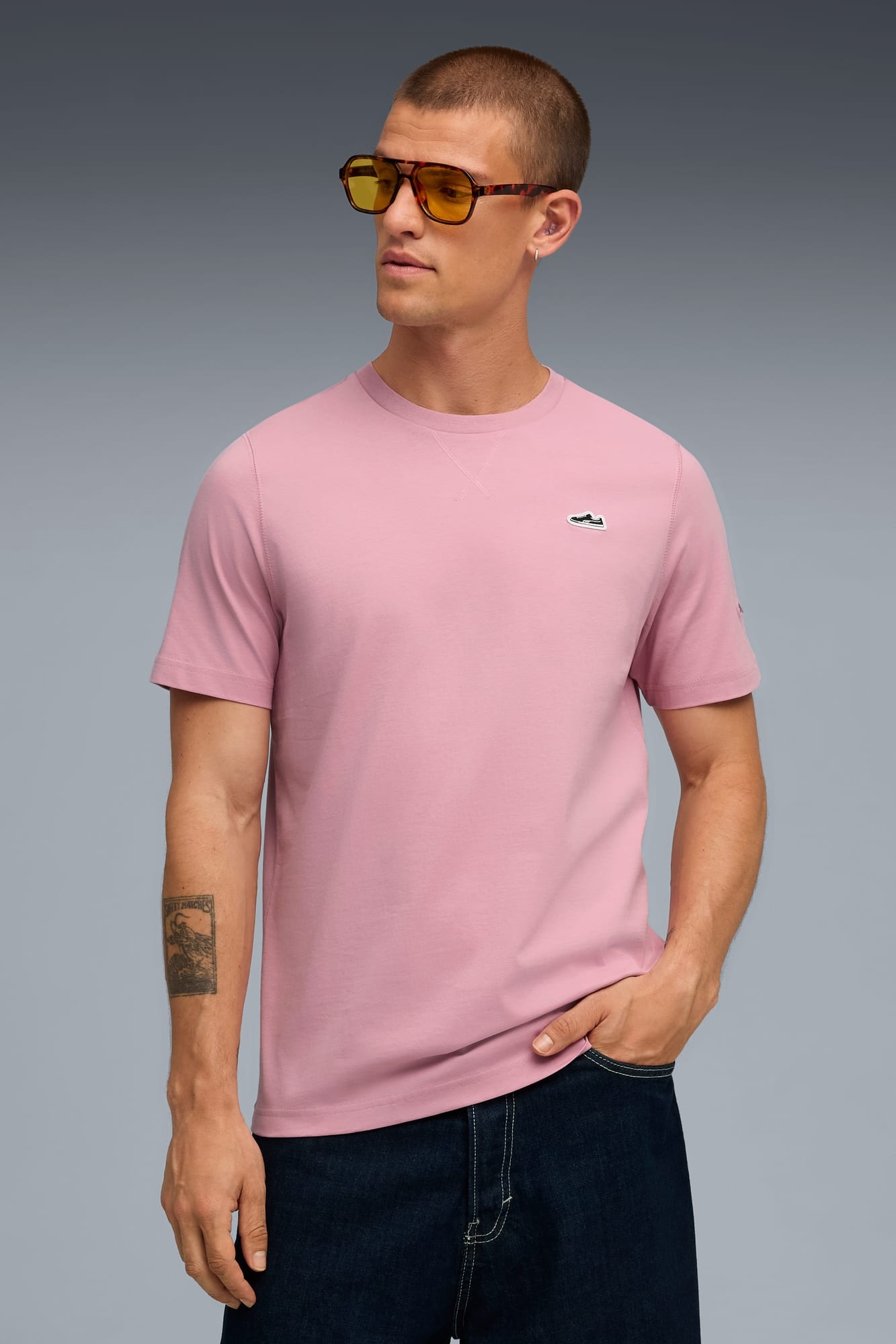 WARDROBE ESSENTIALS Suede Logo Men's Tee - 3