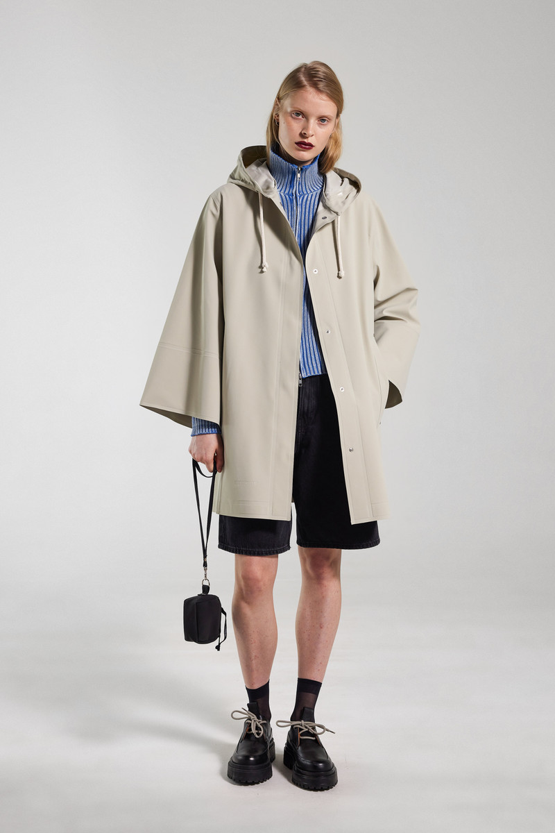 Lubban Lightweight Matte Raincoat Pelican 5