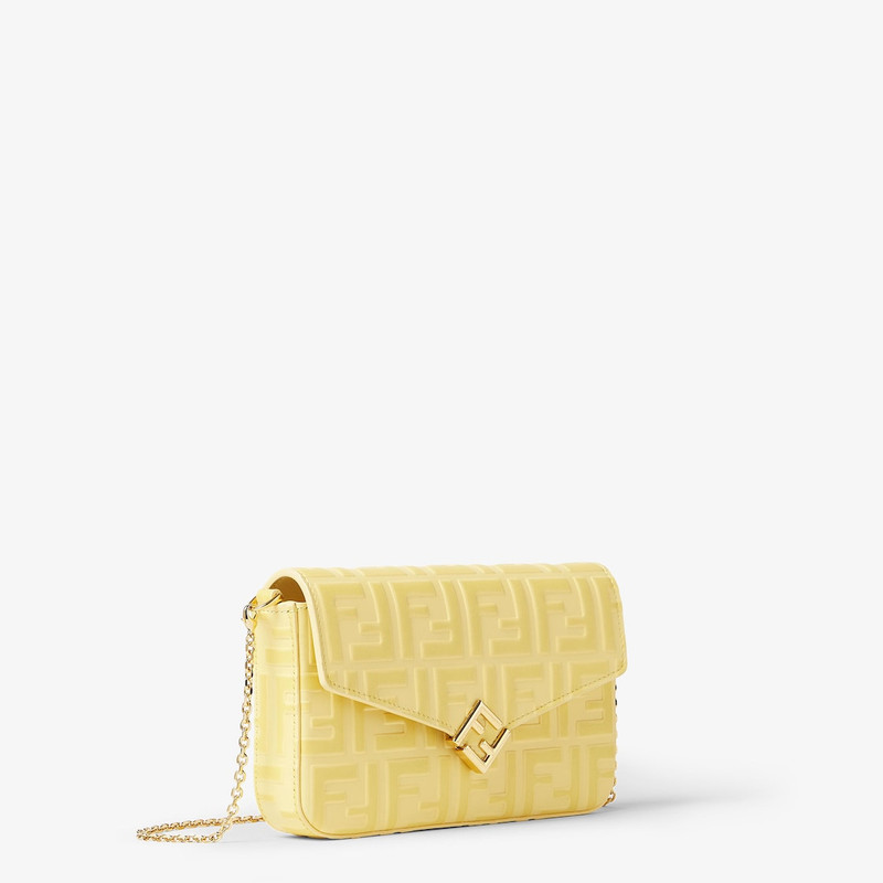 FENDI FF Diamonds Wallet On Chain Yellow FF leather wallet outlook