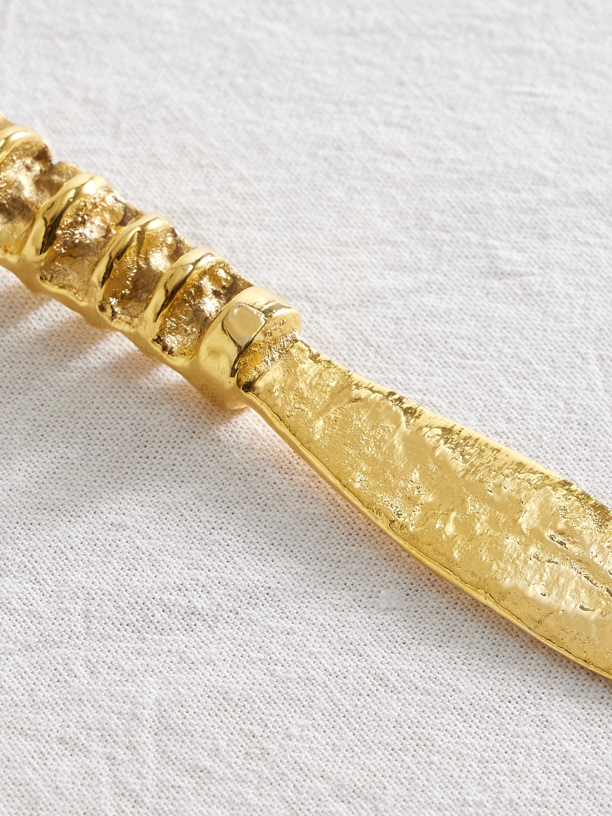 The Totemic Devotion Recycled Gold-plated Butter Knife - 3