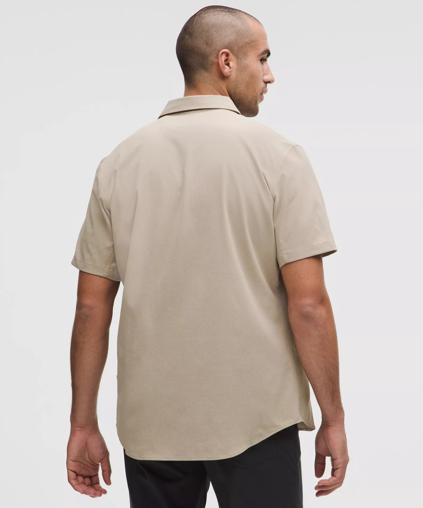 Airing Easy Short-Sleeve Shirt - 3