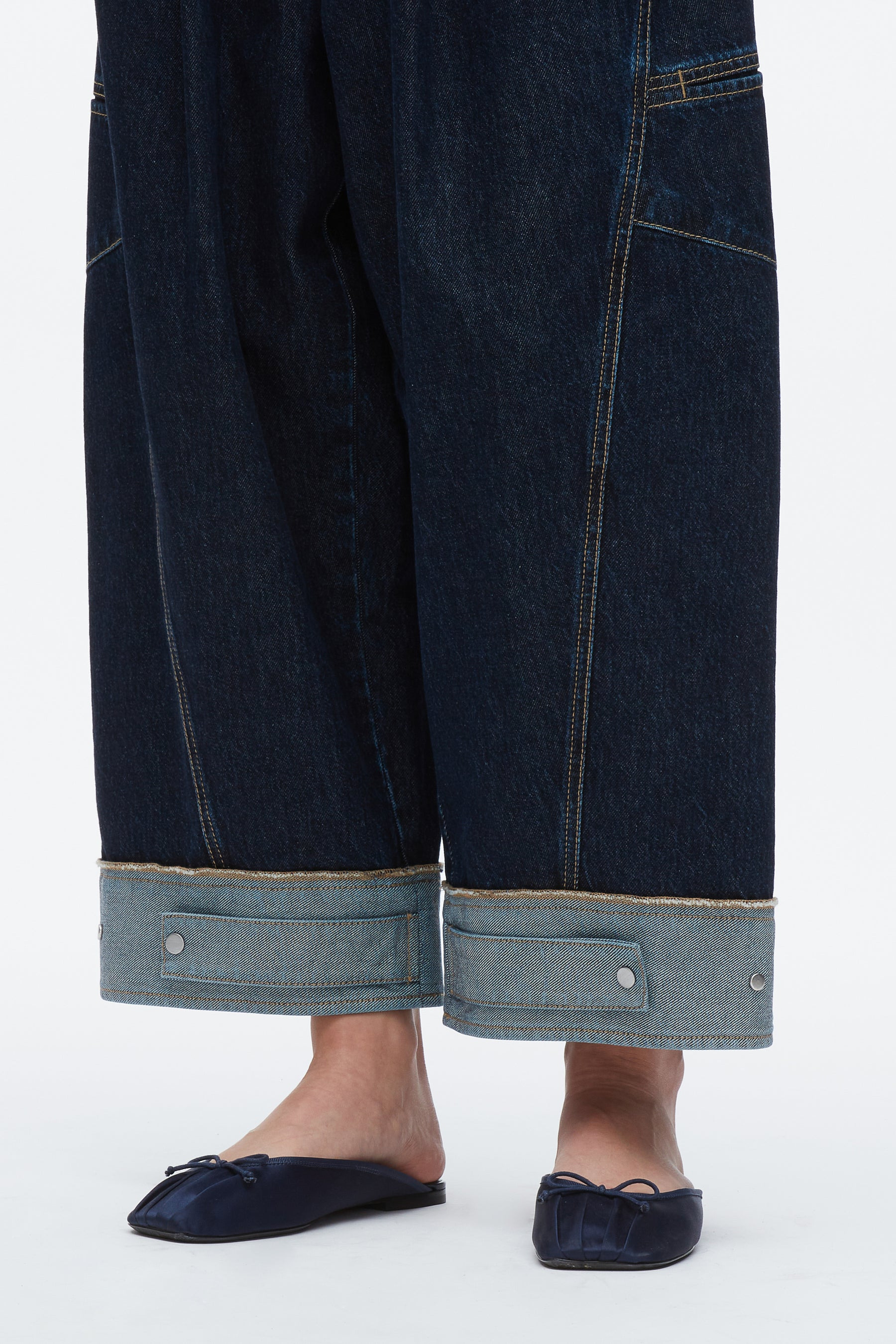 Curved Wide Leg Cropped Jean - 6