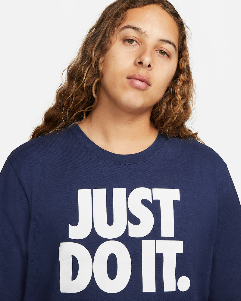 Nike Sportswear Men's T-Shirt 3