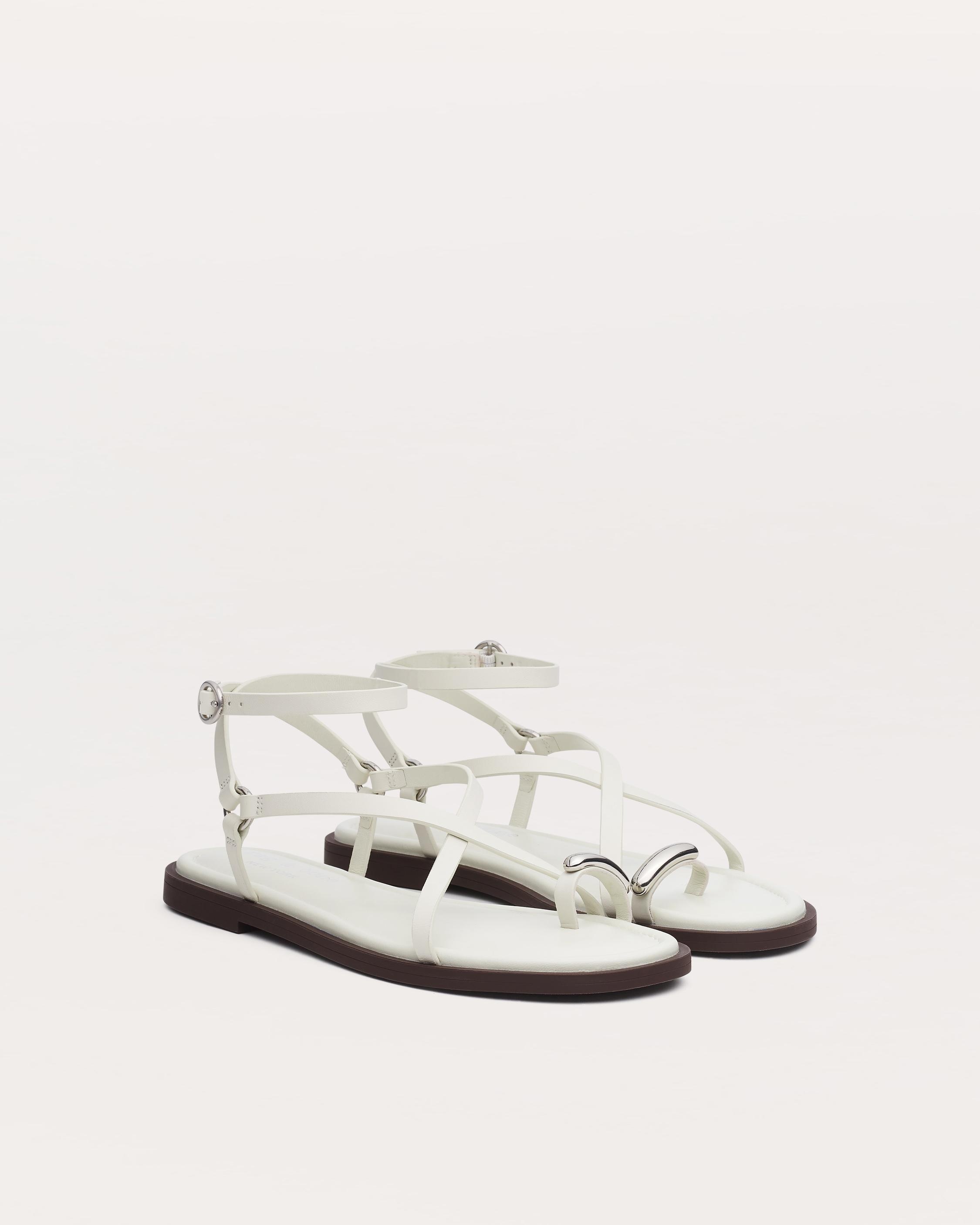 Geo Toe Ring Sandals
Leather - 3