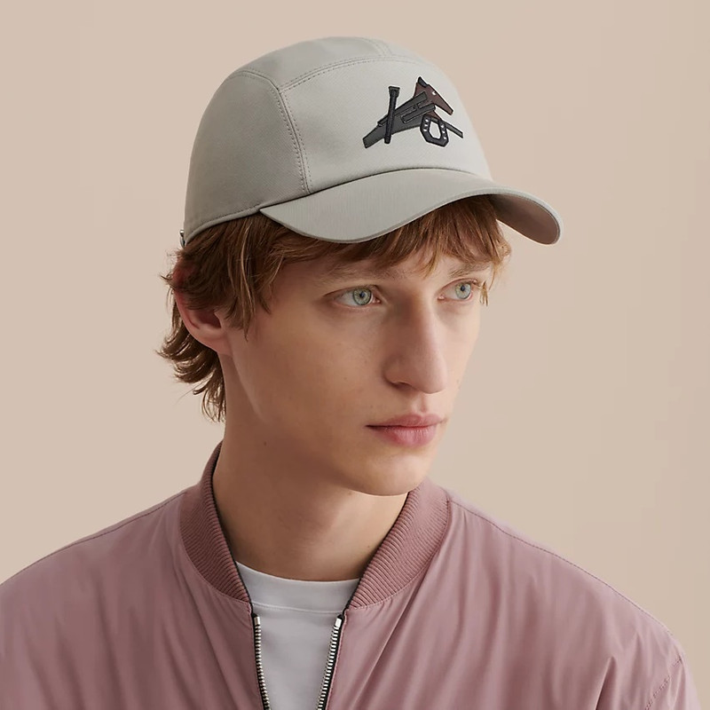 Hermès Nevada Puzzle Equestre cap outlook