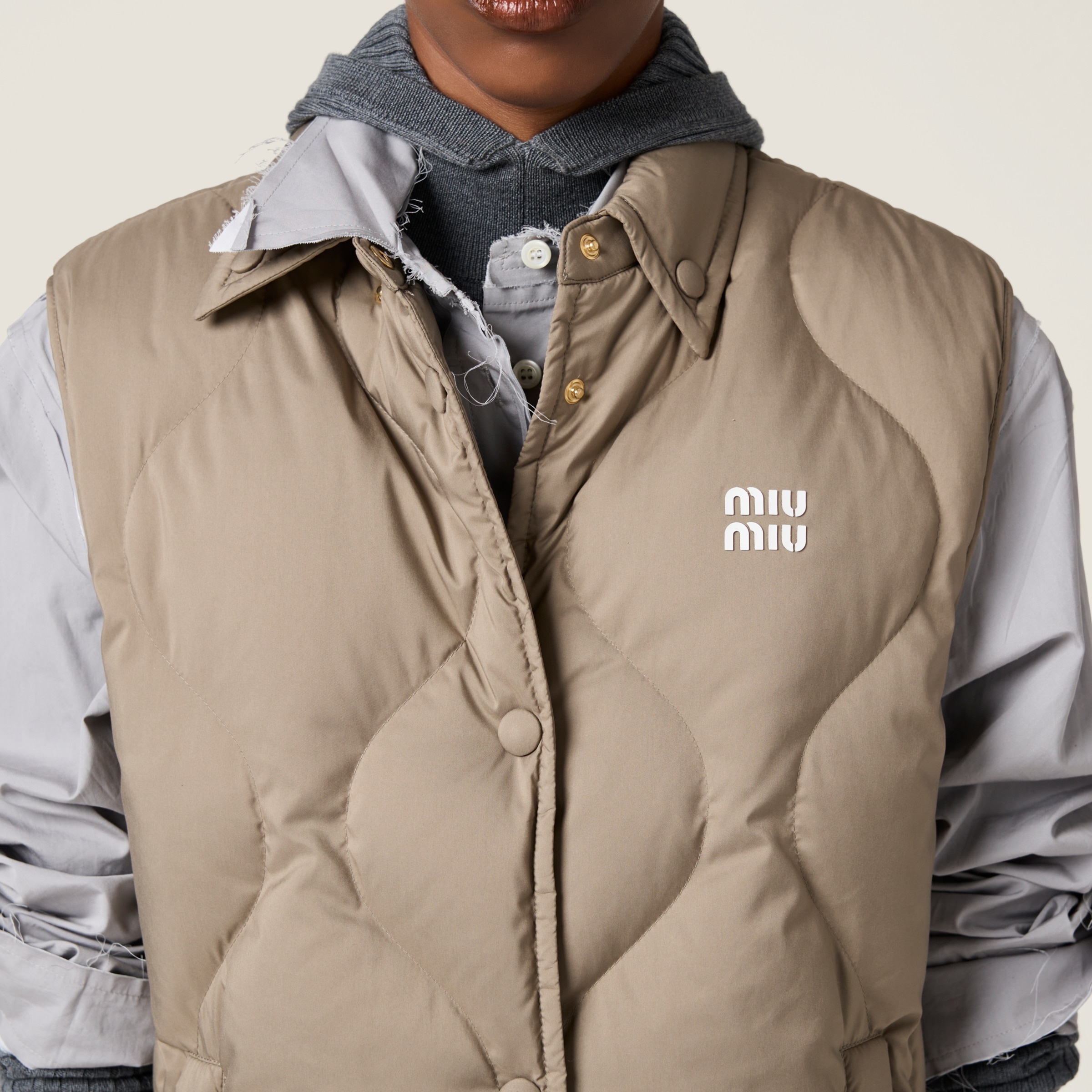 Technical pongee down vest - 4