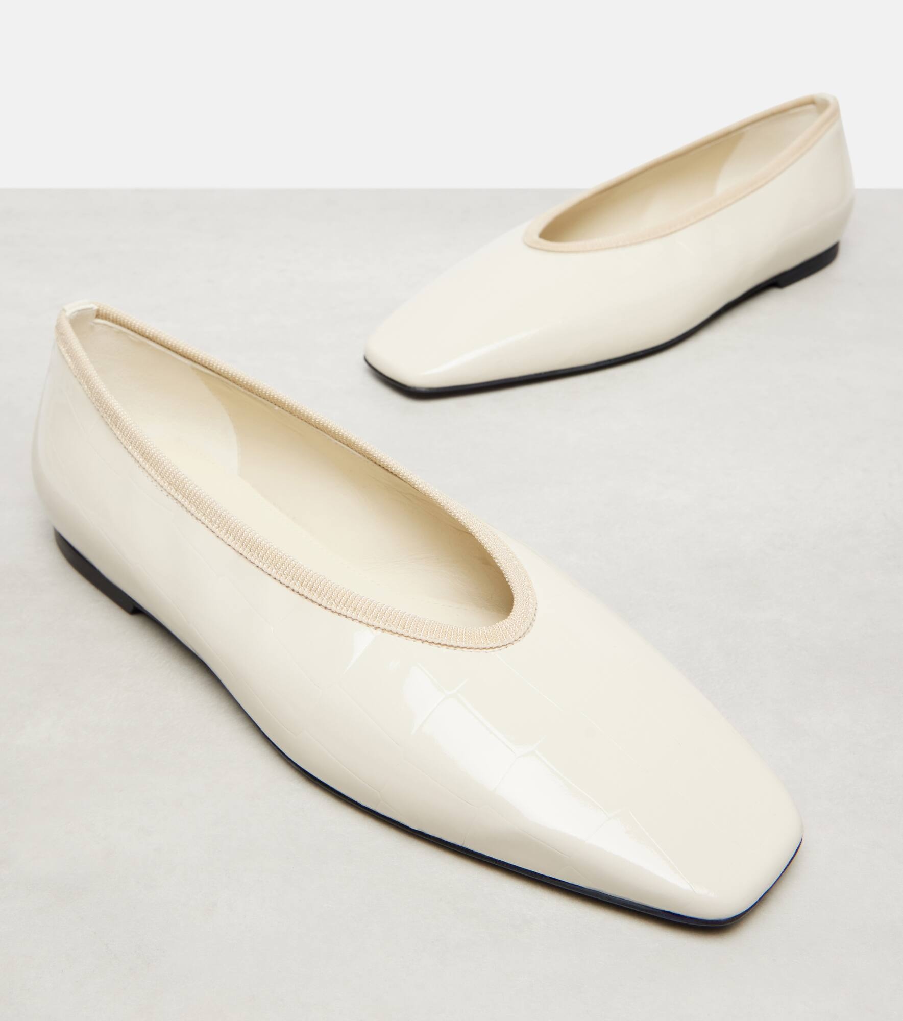 Croc-effect patent leather ballet flats - 5