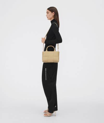 Bottega Veneta arco tote outlook