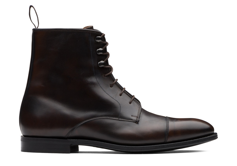 Edworth ^ r
Superior Calf Lace Up Boot Ebony 1