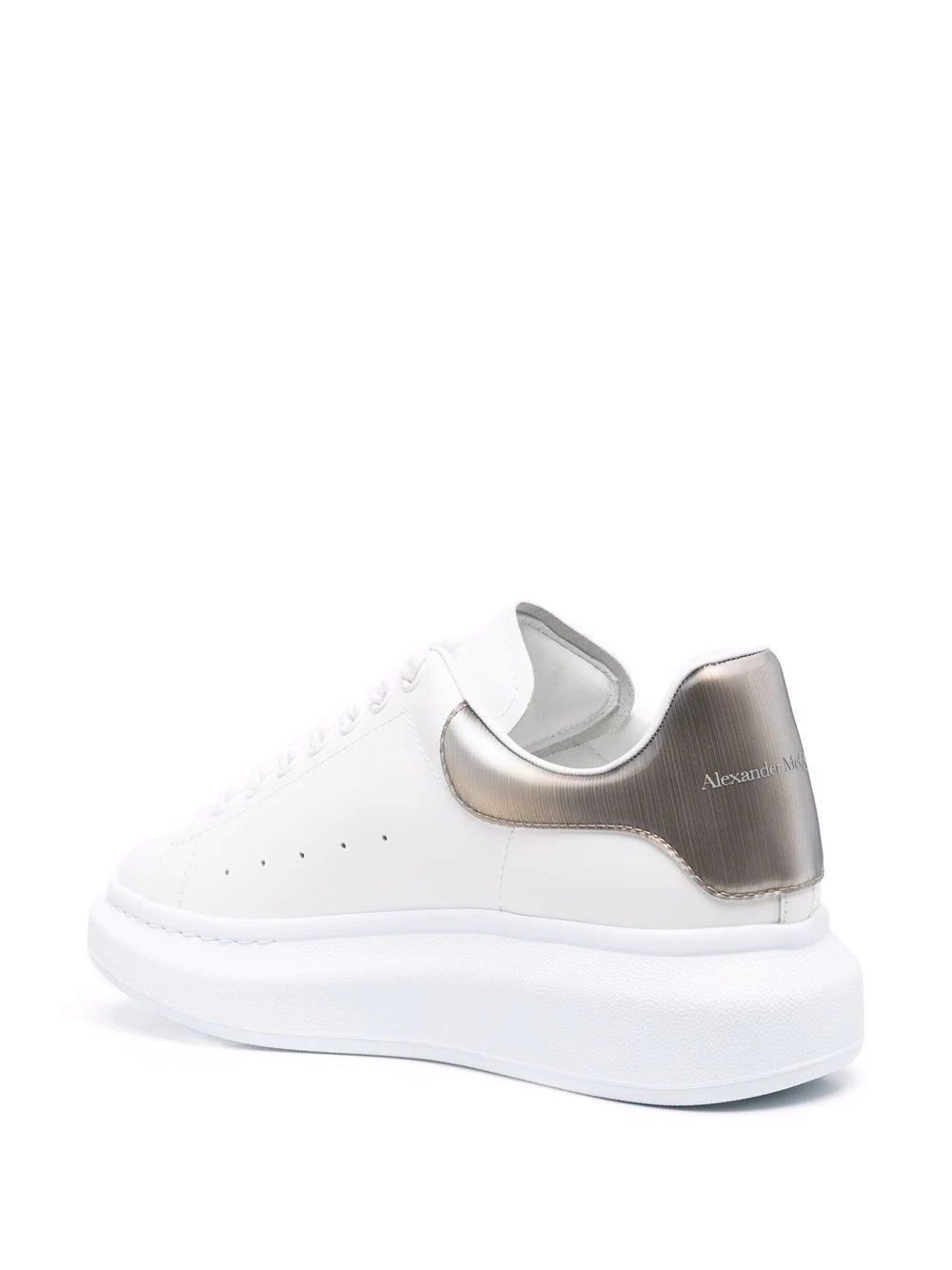 Oversized sole low-top sneakers - 3