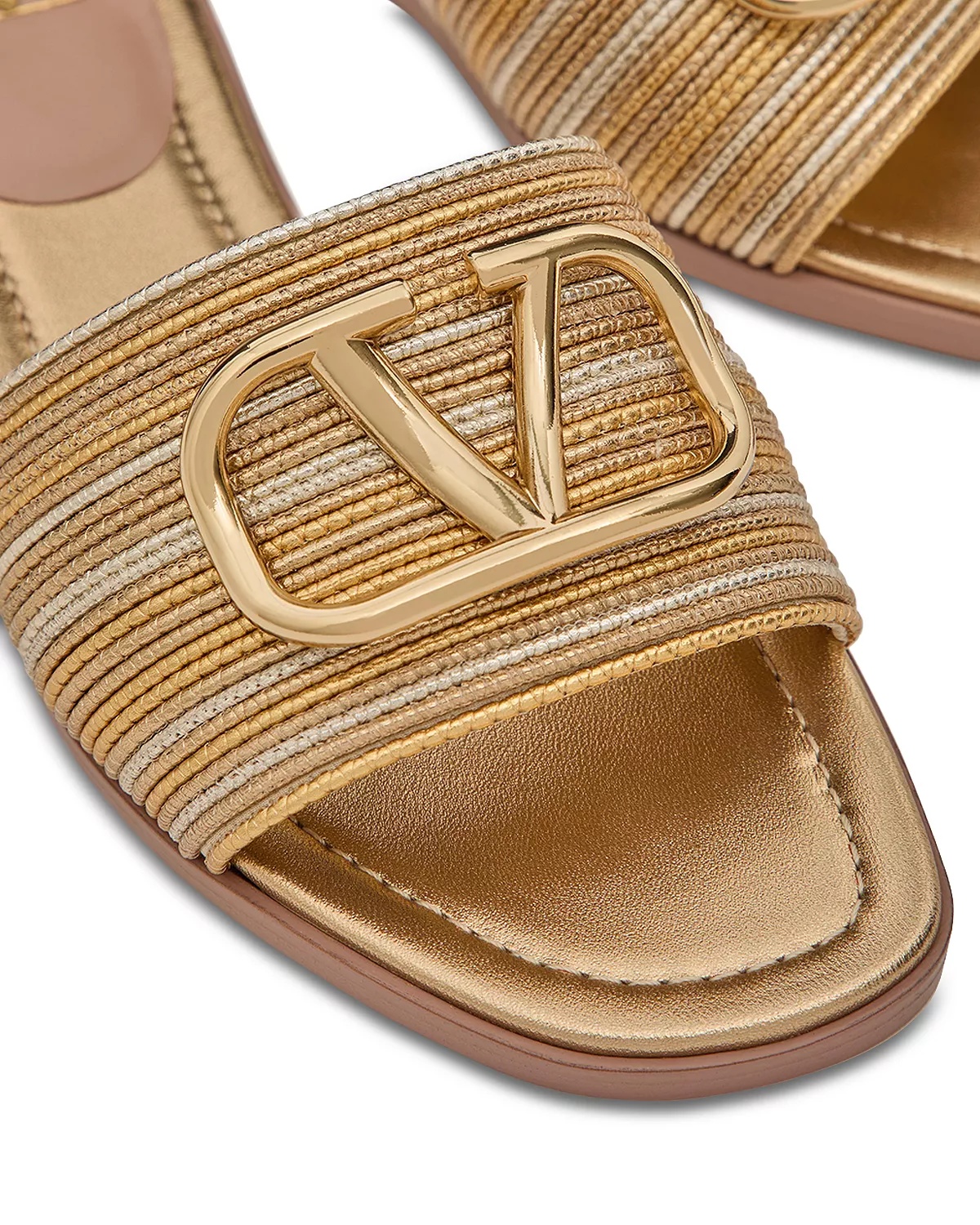 Women's V Logo Signature Slide Sandals - 5