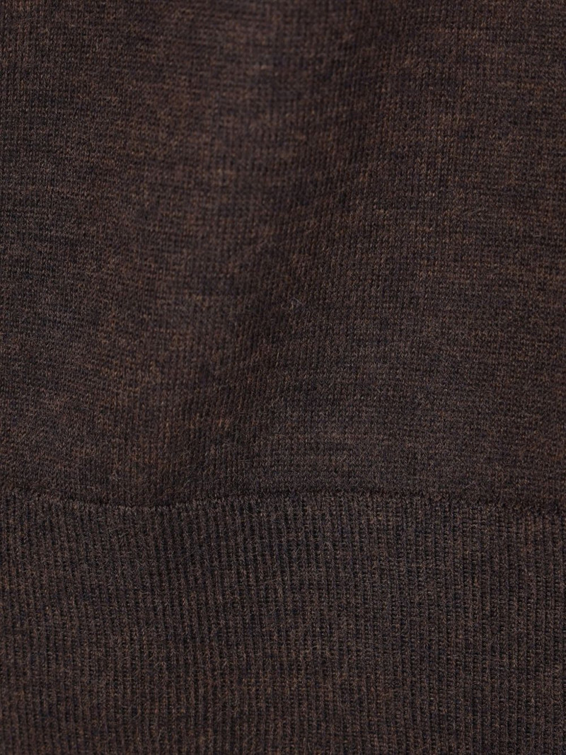 V-neck ribbed sweater 3