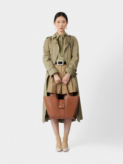 Roger Vivier Viv' Choc Medium Shopping Bag in Leather outlook