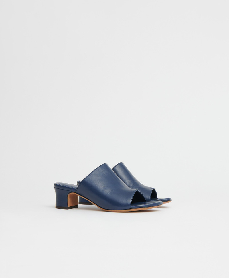 Mansur Gavriel SUN MULE outlook